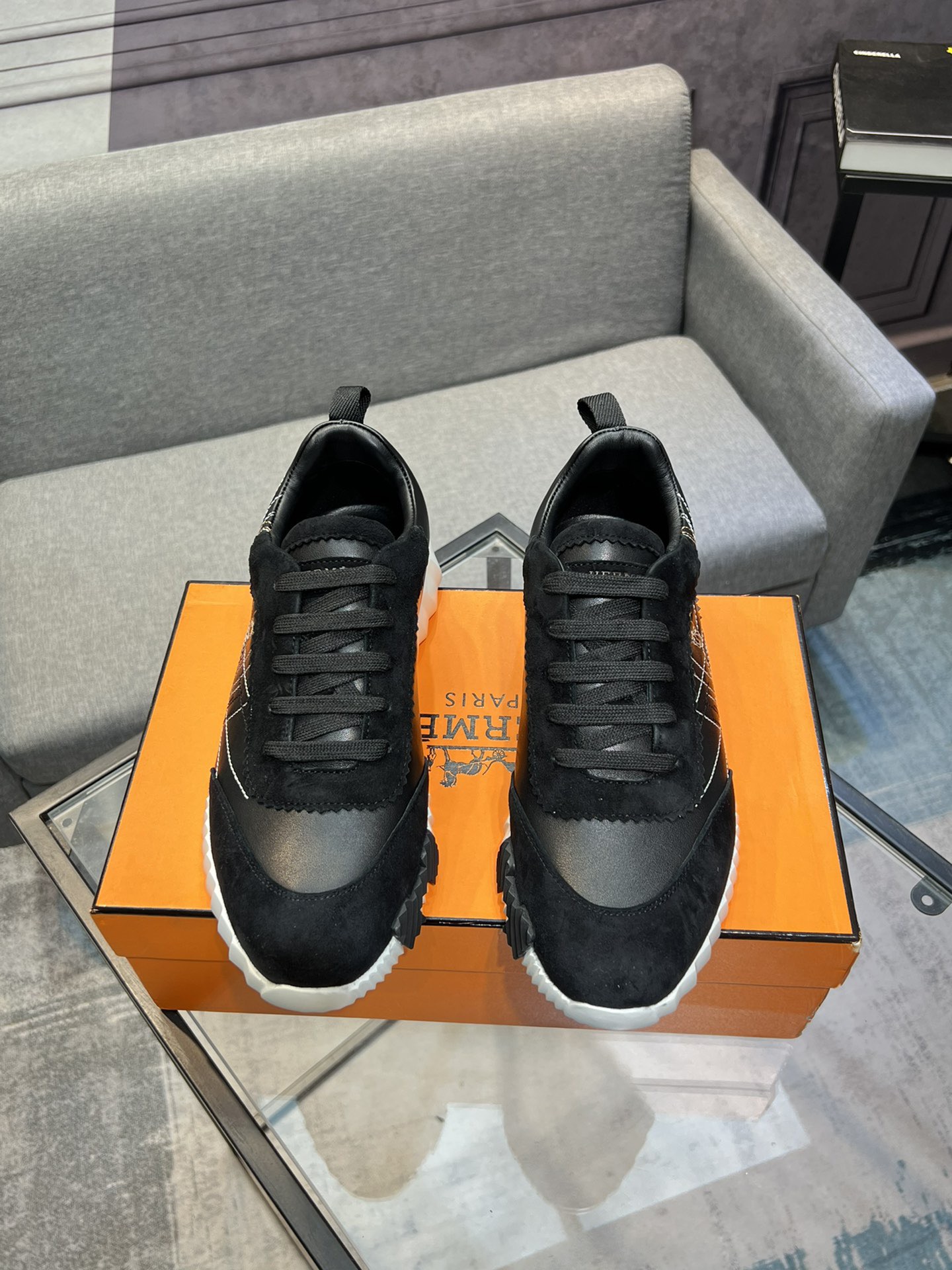 NO:680344,[HERMES] Hermès - high-end quality original order - suede mixed sheepskin upper, Napa calfskin. embroidered brand totem - imported mixed sheepskin lining - outsole TPR foam and rubber two-color combination molding outsole - ultra-high quality control, fine workmanship (high-end, luxury, grade) -Size 38-44 (45, 46, can be customized),, hermes, hermes, cowhide, sheepskin19860909【 HERMES】爱玛仕 -高端品质 原单 -鞋面反绒混种羊皮、纳帕小牛皮.刺绣品牌图腾 -内里进口混种羊皮 -大底TPR发泡·橡胶双色组合成型大底 -超高品控·做工精细凸显(高端·贵气·档次) -Size 38-44（45,46,可订做),,hermes,hermes,cowhide,sheepskin,Men's shoes