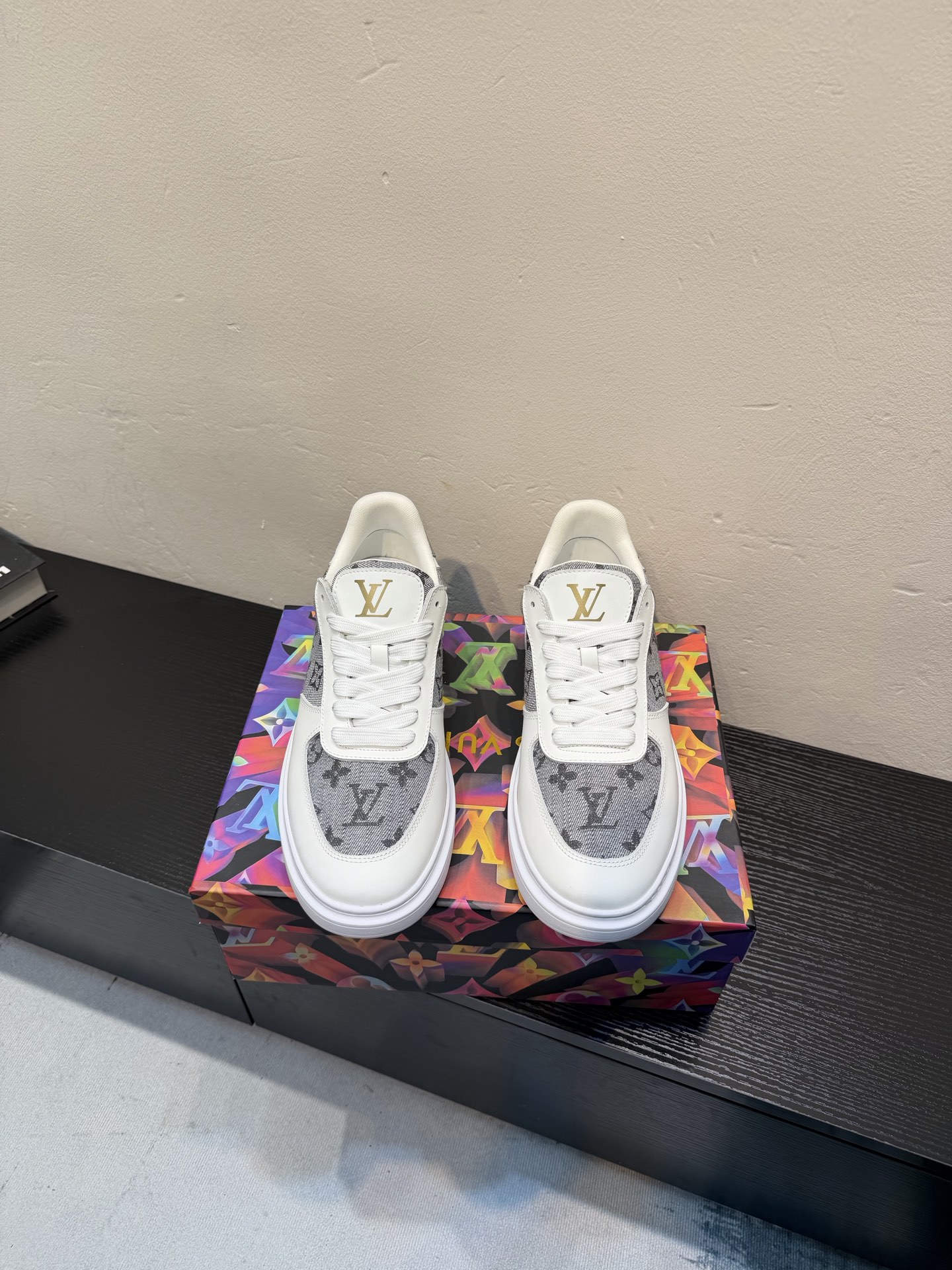 NO:745976,LV's latest trendy shoes and casual shoes are popular in physical stores. New spring and summer comfortable imported custom cowhide, mesh lining, unique jacquard fabric element design, LV original bottom, [sun][sun] high-end packaging, high-quality details determine quality, welcome to compare sizes 38-44, 45 sizes for customization,, louis vuitton, cowhide19860909LV最新潮鞋休闲鞋实体店爆款.新品春夏季舒适进口定制牛皮,网布内里,独特提花面料元素设计,Lv原版底,[太阳][太阳]高端包装高品质细节决定品质、欢迎对比码数38-44、45码定做,,louis vuitton,cowhide,Men's shoes