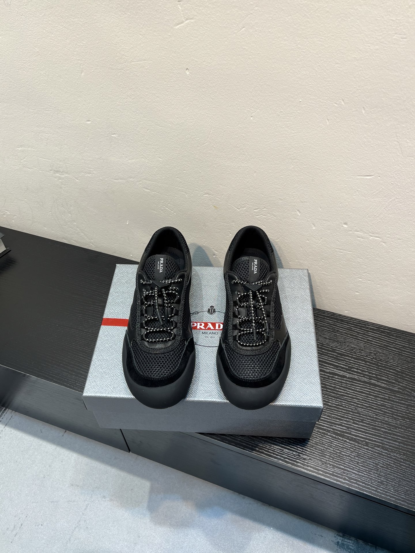 NO:779837,[PRADA] - high-quality men's shoes shipped, original cowhide leather lining, 11 replica, original original sole, 38-45 (45 is custom-made and non-returnable),, prada, prada, cowhide19860909【PRADA普拉达】——男鞋高品质出货 原版牛皮拼接牛皮内里,11复刻 ,原厂原版底,38-45（45定做不退换）,,prada,prada,cowhide,Men's shoes