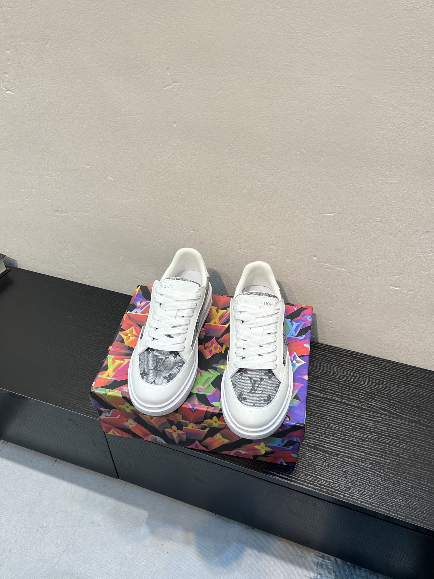 NO:782517,LV's latest trendy shoes and casual shoes are popular in physical stores. New spring and summer comfortable imported custom cowhide, mesh lining, unique jacquard fabric element design, LV original bottom, [sun][sun] high-end packaging, high-quality details determine quality, welcome to compare sizes 38-44, 45 sizes for customization,, louis vuitton, cowhide19860909LV最新潮鞋休闲鞋实体店爆款.新品春夏季舒适进口定制牛皮,网布内里,独特提花面料元素设计,Lv原版底,[太阳][太阳]高端包装高品质细节决定品质、欢迎对比码数38-44、45码定做,,louis vuitton,cowhide,Men's shoes