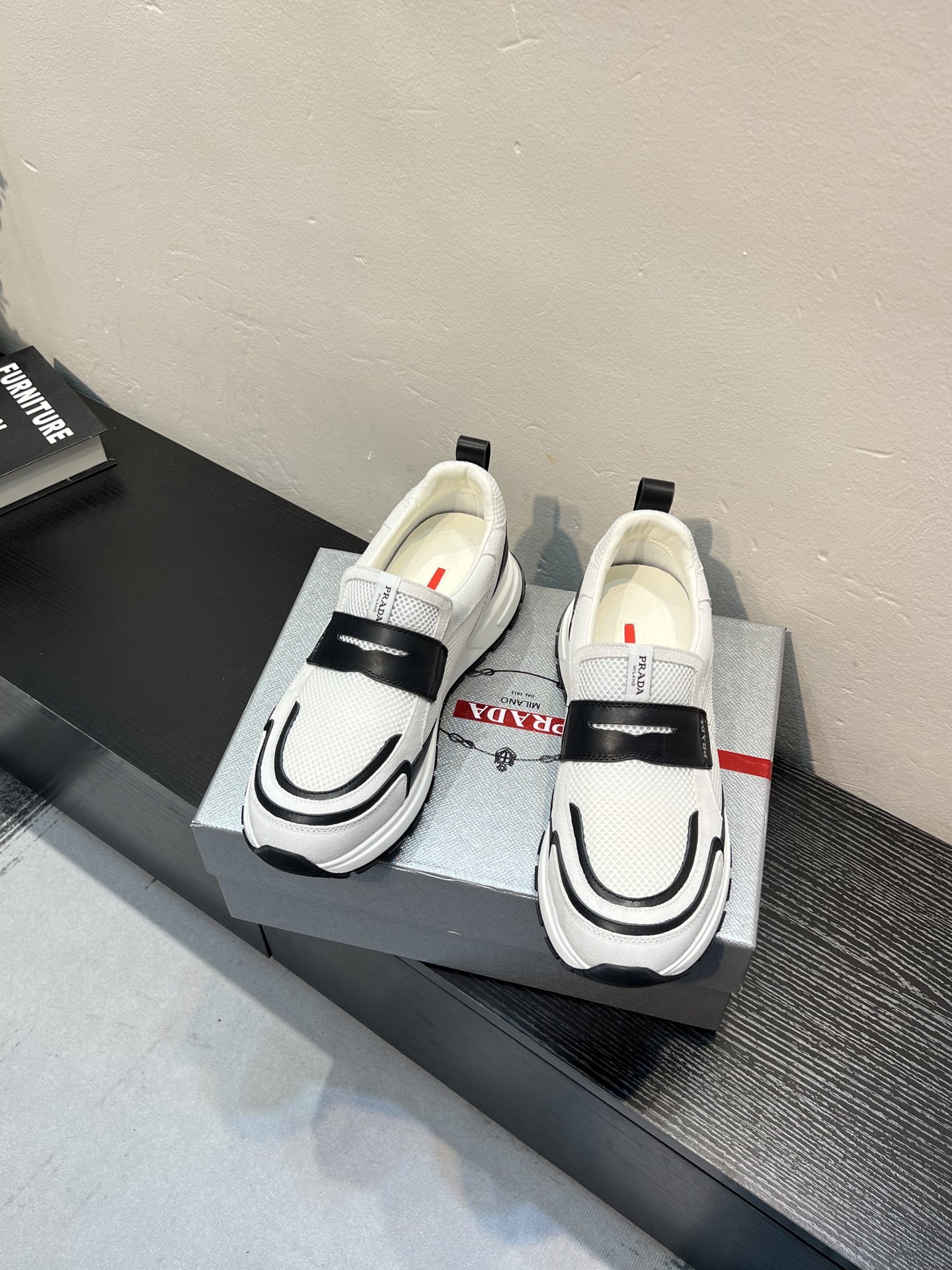 NO:897848,[PRADA] - a popular model in the men's shoe counter, synchronized with the official website, 1 high-quality shipment, original cowhide stitching cowhide feet, 11 replica, original original sole, 38-45 (45 customized, non-returnable),, prada, prada, cowhide19860909【PRADA普拉达】——男鞋专柜爆款,官网同步,1高品质出货 原版牛皮拼接牛皮垫脚,11复刻 ,原厂原版底,38-45（45定做不退换）,,prada,prada,cowhide,Men's shoes