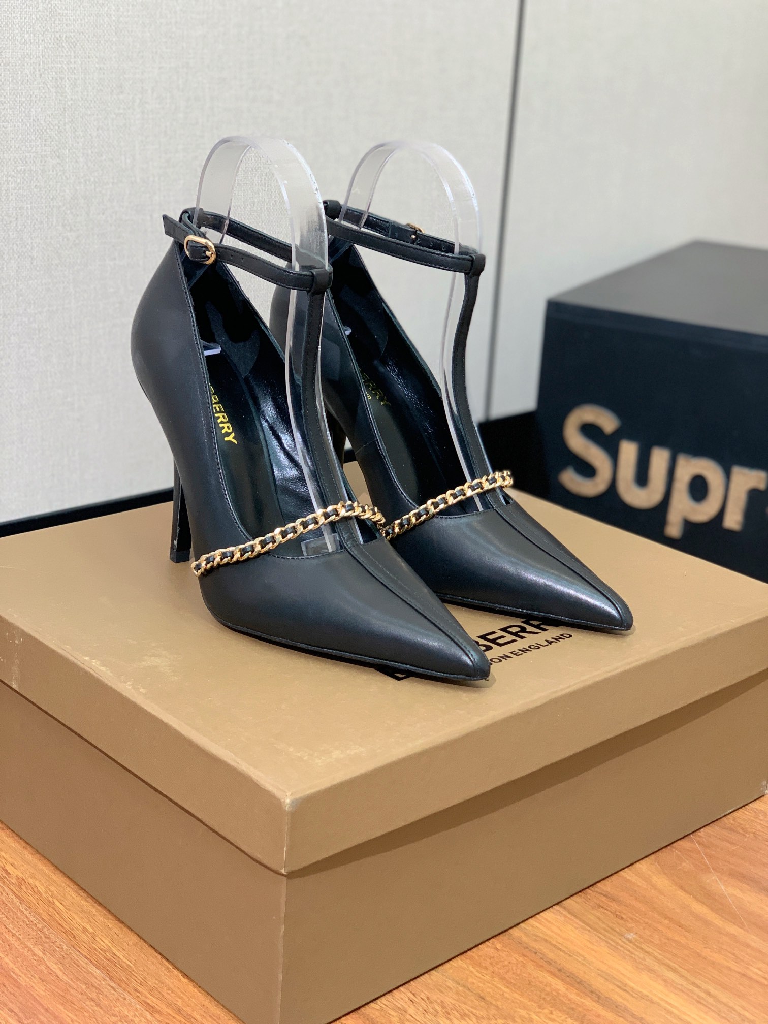 [BURBER*Y] Elegant High Heels: Oxen and Sheepskin, 10 cm Tall, Code 35-41