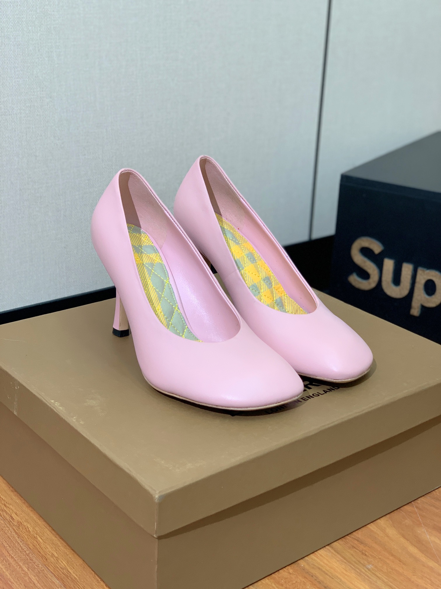 [BURBERRY] Original Round Head Heels in Sheepskin, 10cm Tall, Code 35-41. - 图片 2