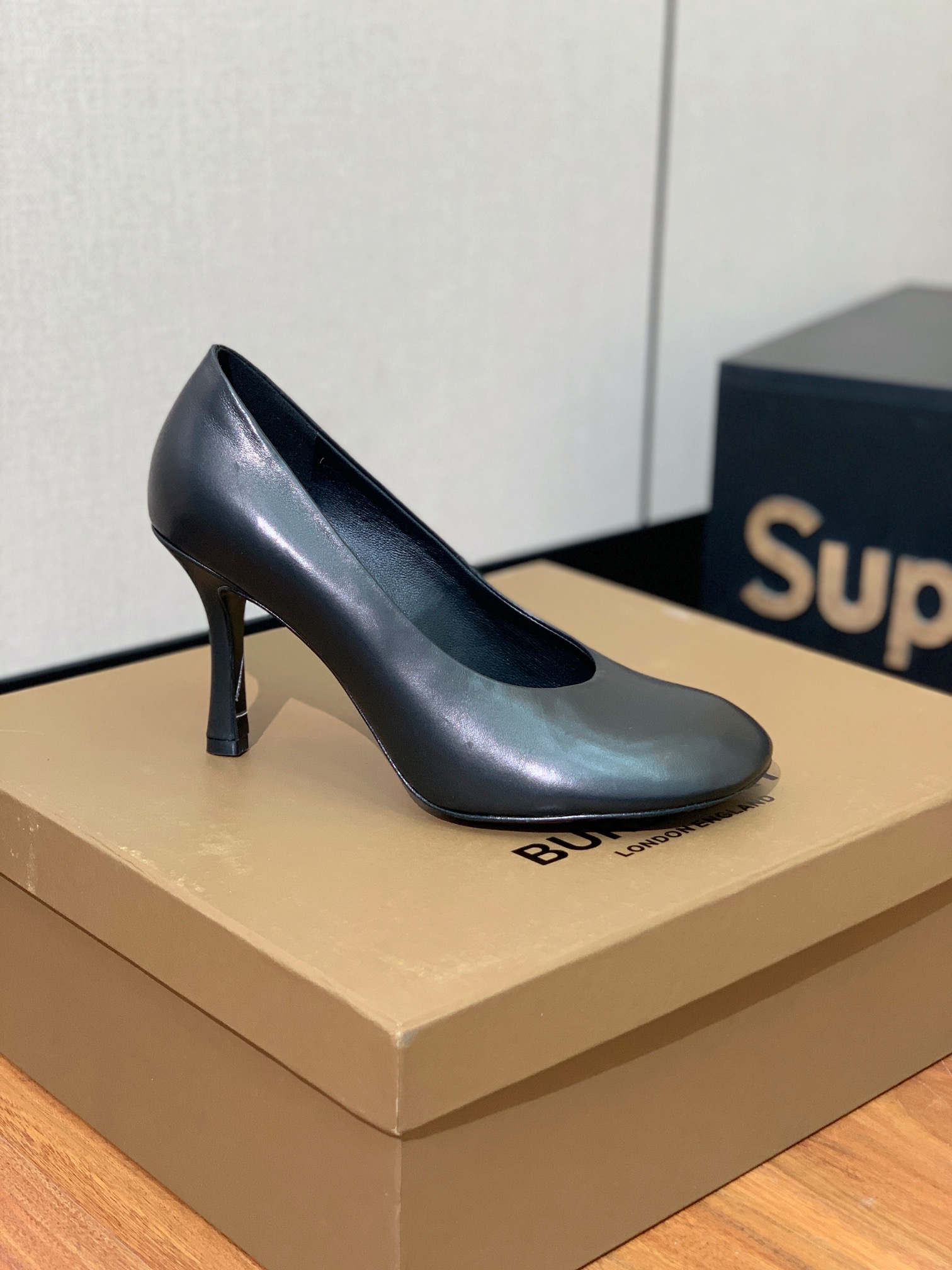 [BURBERRY] Original Round Head Heels in Sheepskin, 10cm Tall, Code 35-41, Price $800. - 图片 4