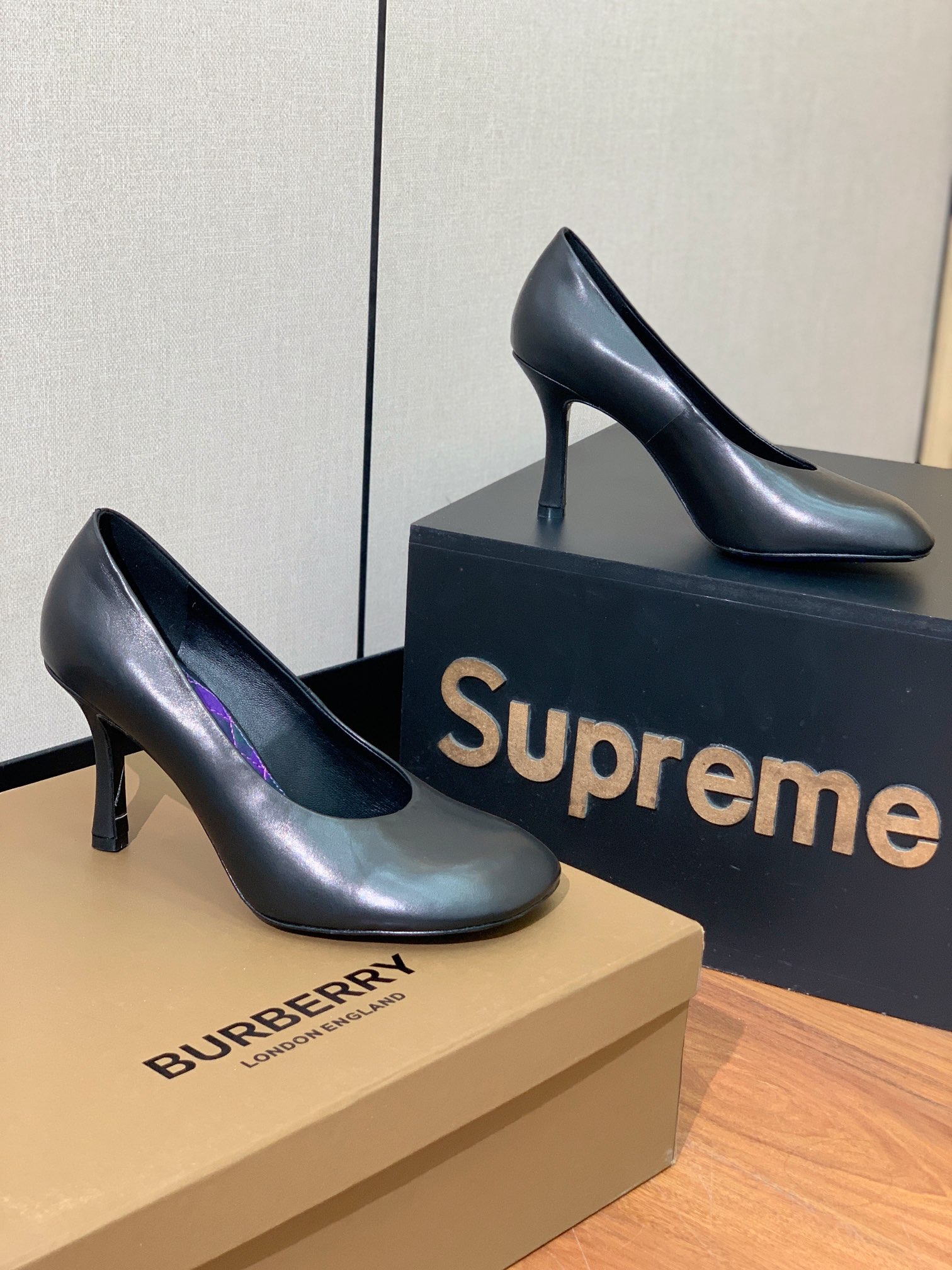 [BURBERRY] Original Round Head Heels in Sheepskin, 10cm Tall, Code 35-41, Price $800. - 图片 1