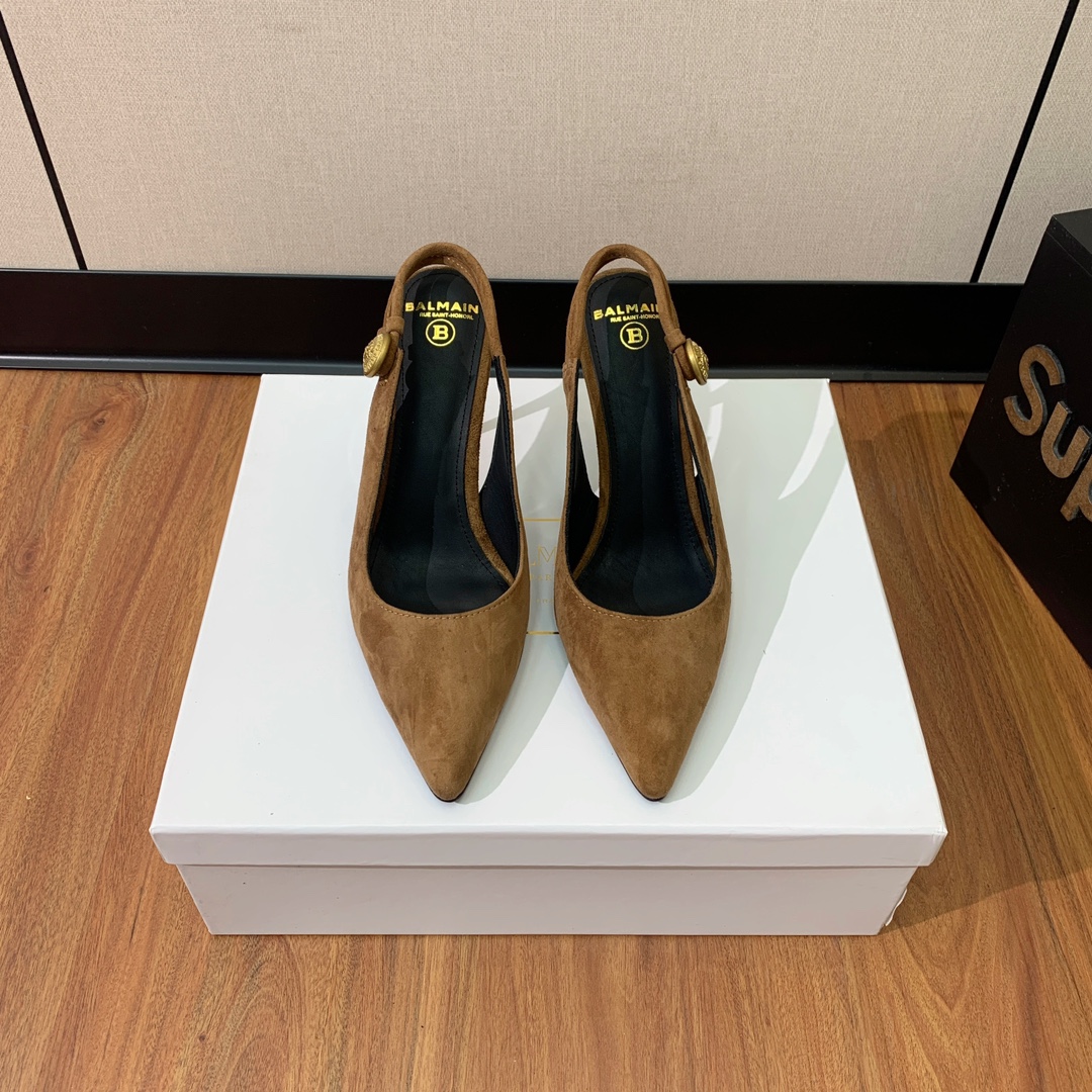 【Bal*ain】金属扣后空凉鞋。历经数月全部私模打造，确保所有用料、材质、制作工艺与原版一致！材质：面