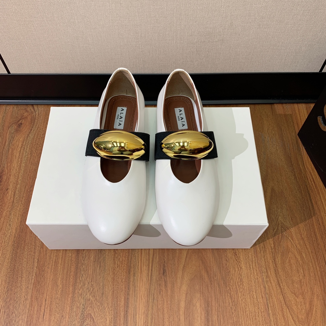 【Alaia】芭蕾舞平底鞋。顶级版。超级火，上脚超舒服超美。网面，牛皮面。羊皮垫脚，橡胶底，原版小皮箱。