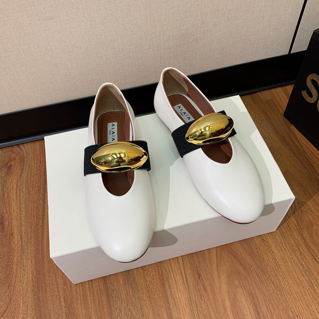 【Alaia】芭蕾舞平底鞋。顶级版。超级火，上脚超舒服超美。网面，牛皮面。羊皮垫脚，橡胶底，原版小皮箱。