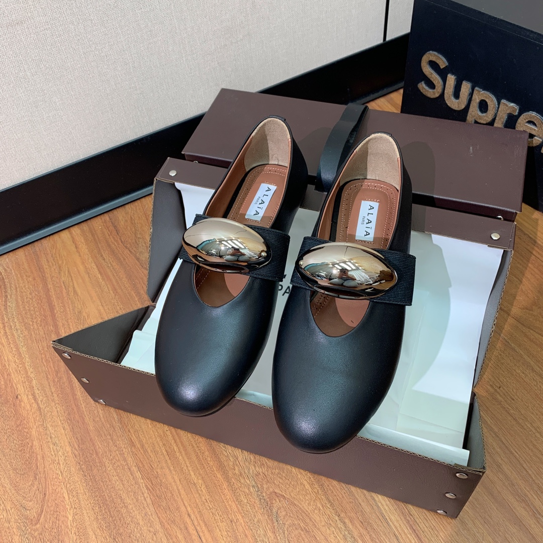 【Alaia】芭蕾舞平底鞋。顶级版。超级火，上脚超舒服超美。网面，牛皮面。羊皮垫脚，橡胶底，原版小皮箱。