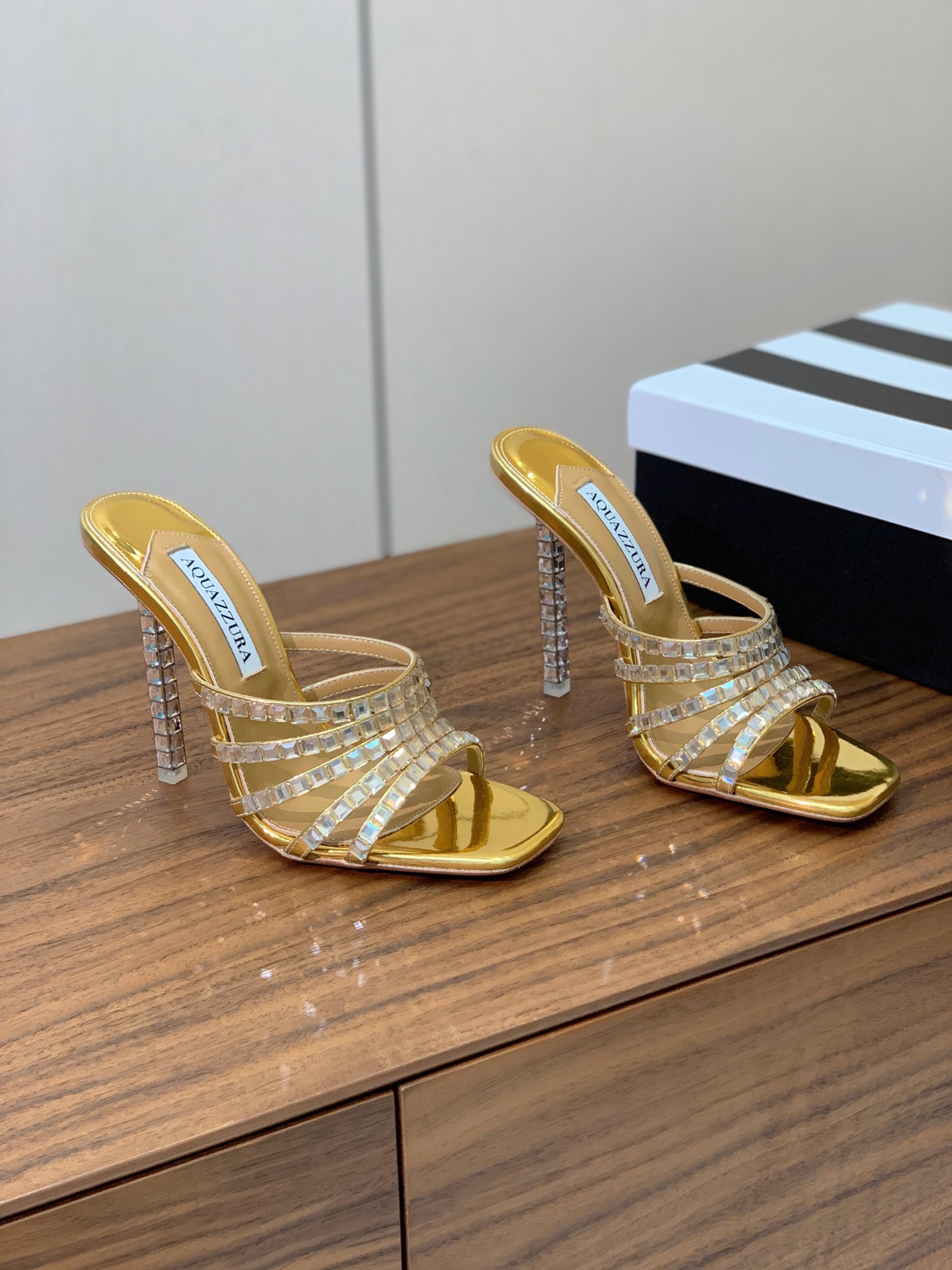 AQUAZZUR*无法拒绝的高跟女鞋性感的代言品牌镜面皮羊皮垫脚真皮大底跟高10cm码数35-41404