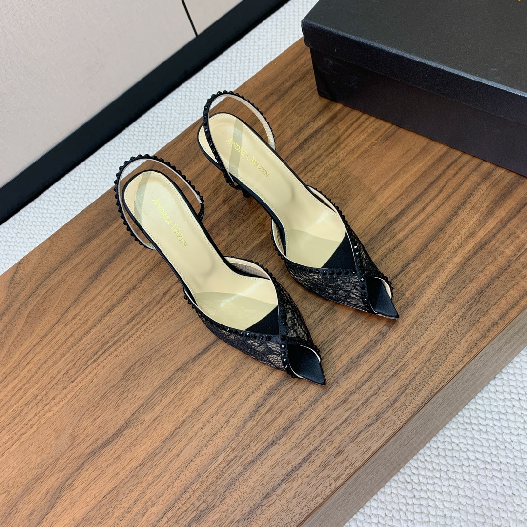 【Anderea Wazen】蕾丝凉鞋。纯手工蕾丝折叠工艺，非常的美，上脚无敌了。鞋面进口真丝+蕾丝。羊