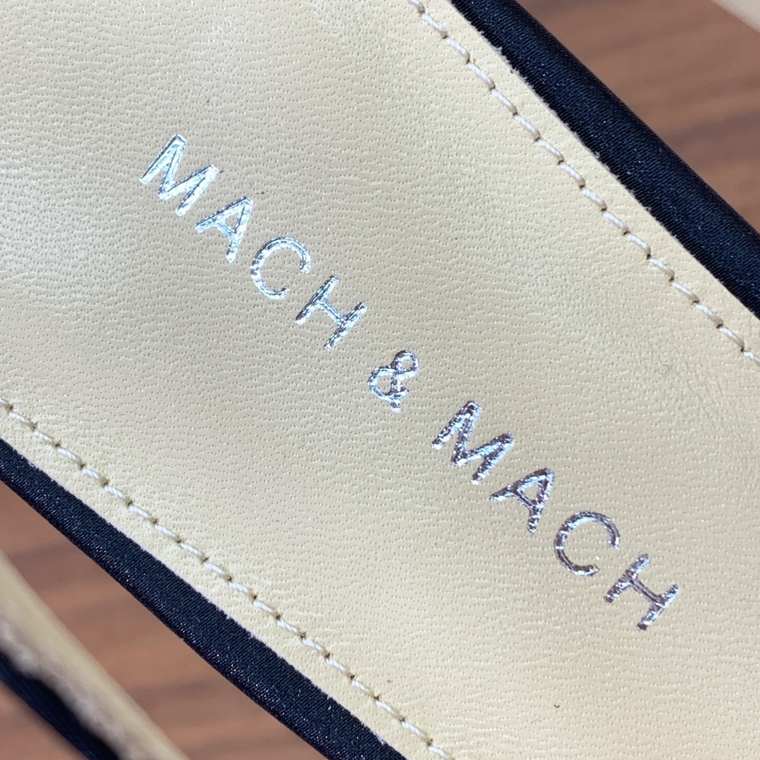 【Mach＆Mach】蝴蝶结真丝单鞋。简约气质款式。鞋面真丝。羊皮内里，真皮大底。
码数：35-40（4
