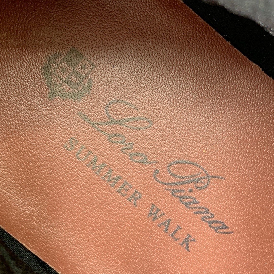 【Loro Piana】男款休闲运动鞋。简约时尚，鞋面采用牛反绒拼布。羊皮垫脚。定制大底。
码数：39-