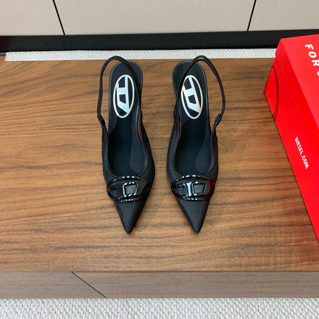 【Diesel】后空网面高跟鞋。绝美Diesel高跟鞋，独家品牌辨识度的原版开模五金，流畅的线条，优雅版