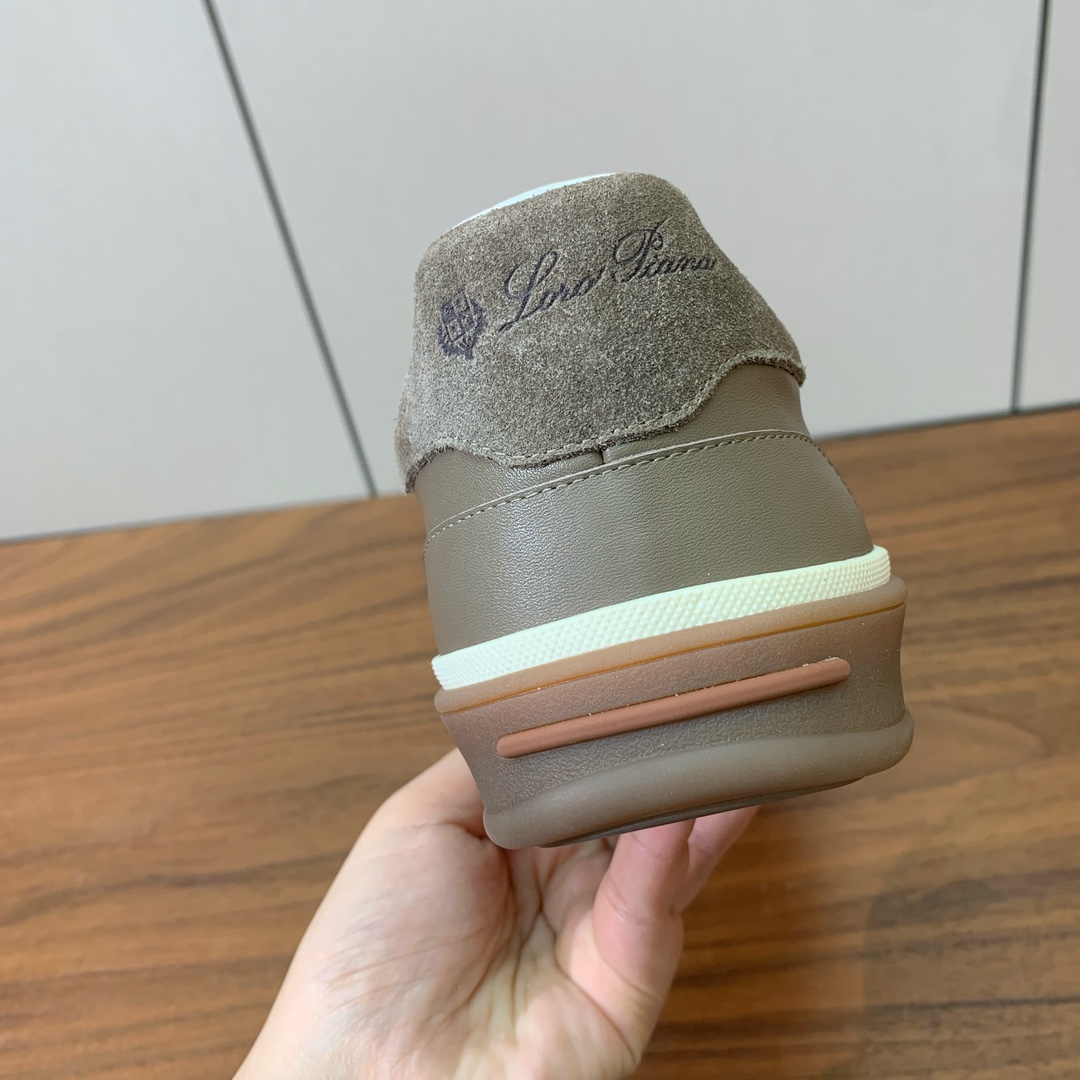 【Loro Piana】情侣款德训鞋。简约时尚，鞋面采用环保牛皮、牛反绒。进口耐磨橡胶成型底。
码数：女