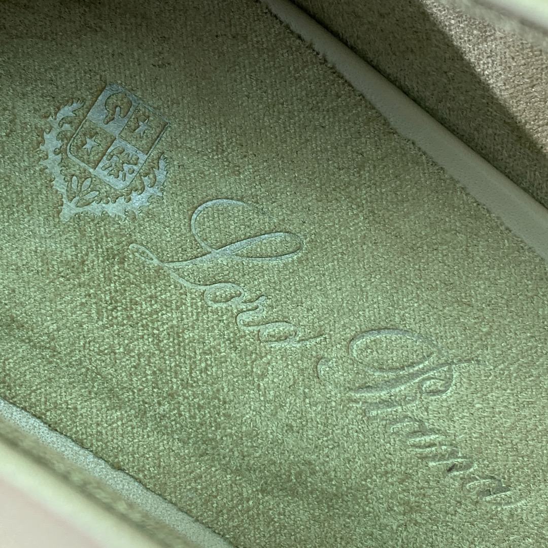 【Loro Piana】拼色单鞋。极简主义风格。属于非常耐看的款式！高级百搭之王。鞋面牛皮。进口真皮大底