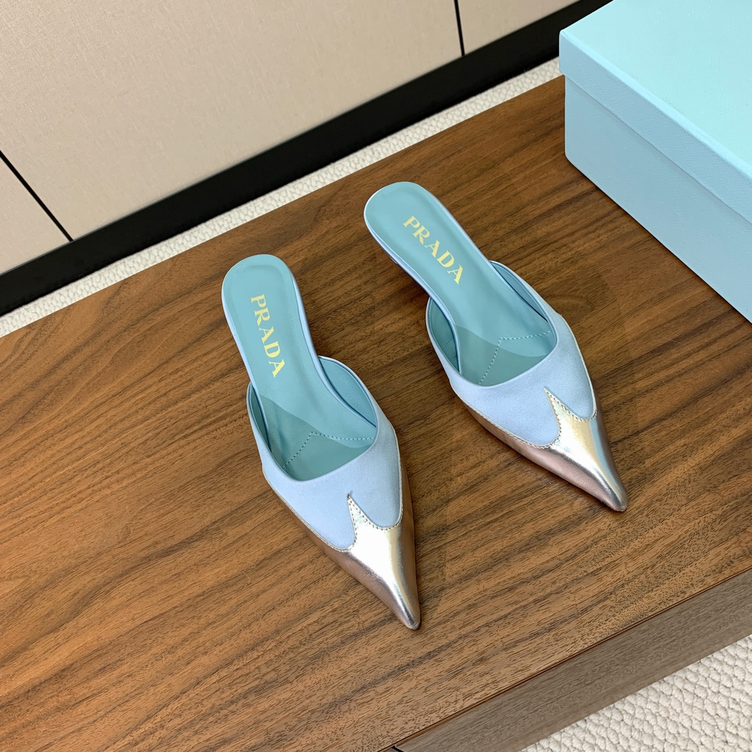 【Pra*a】真丝拼接拖鞋。原版套楦，顶级品质。鞋面进口真丝拼接特殊材质。进口羊皮内里，真皮大底，跟高4