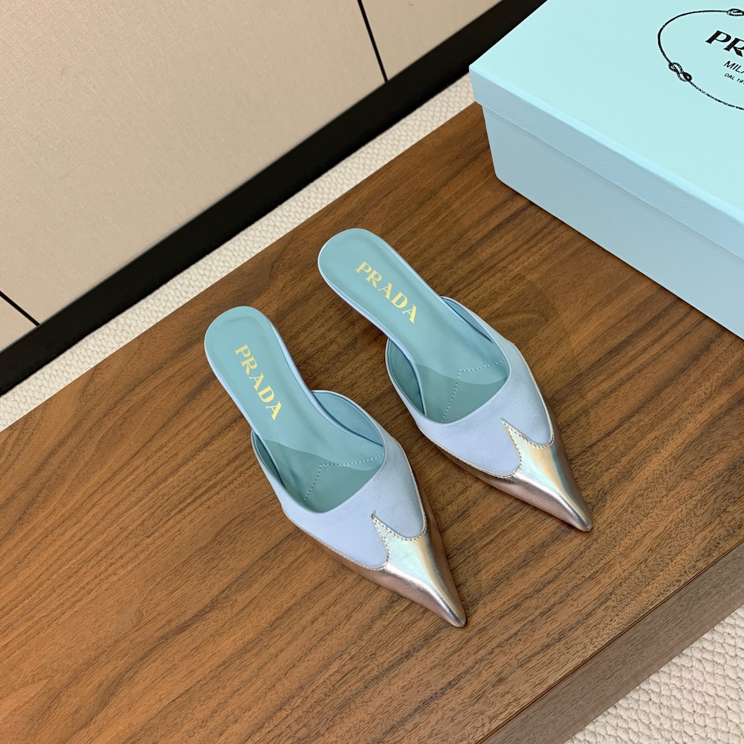 【Pra*a】真丝拼接拖鞋。原版套楦，顶级品质。鞋面进口真丝拼接特殊材质。进口羊皮内里，真皮大底，跟高4