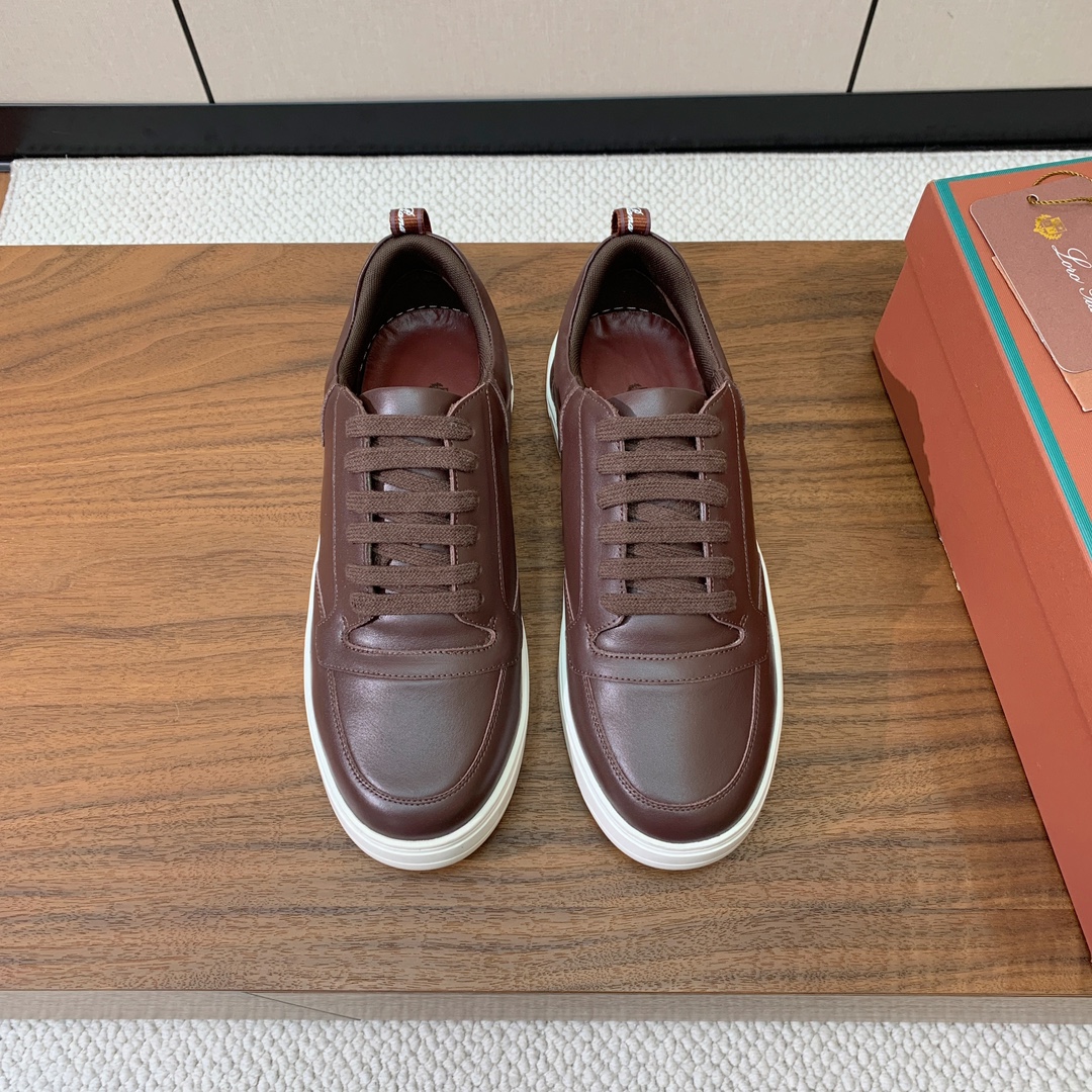 【Loro Piana】男款休闲鞋。简约时尚，鞋面采用牛皮，羊皮垫脚。定制橡胶底。
码数：39-46 （