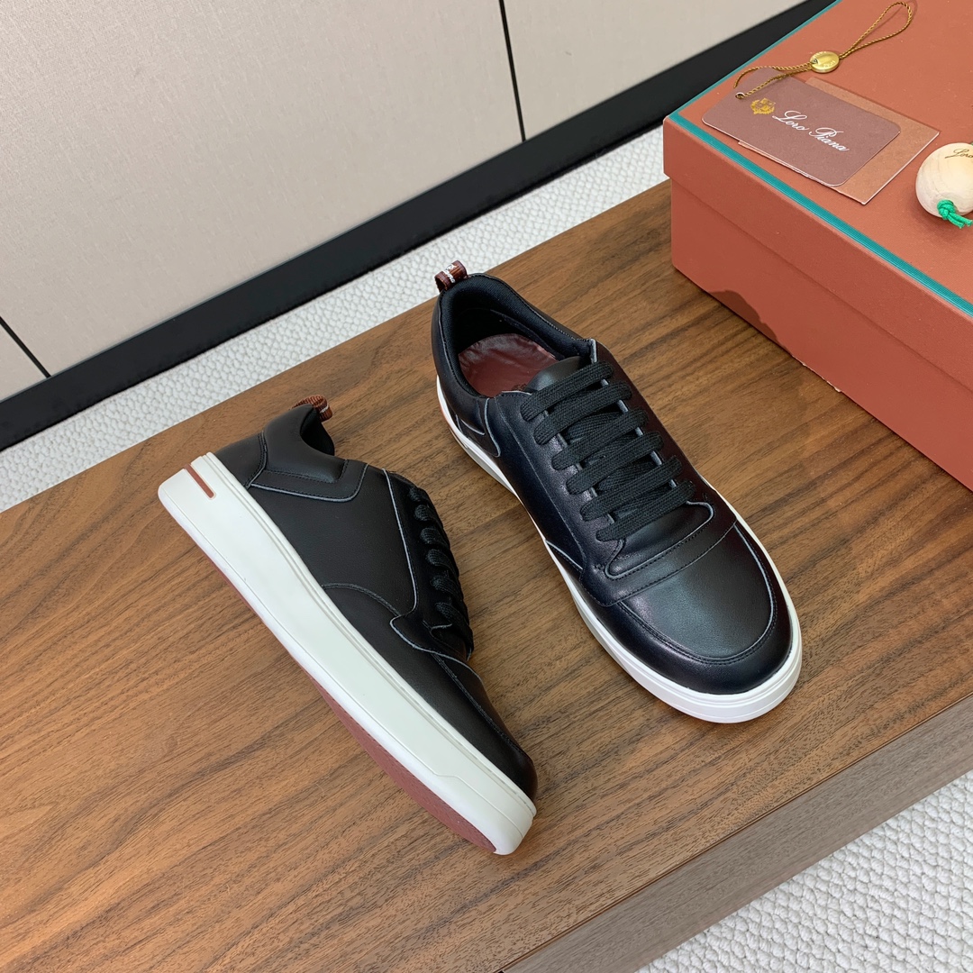 【Loro Piana】男款休闲鞋。简约时尚，鞋面采用牛皮，羊皮垫脚。定制橡胶底。
码数：39-46 （