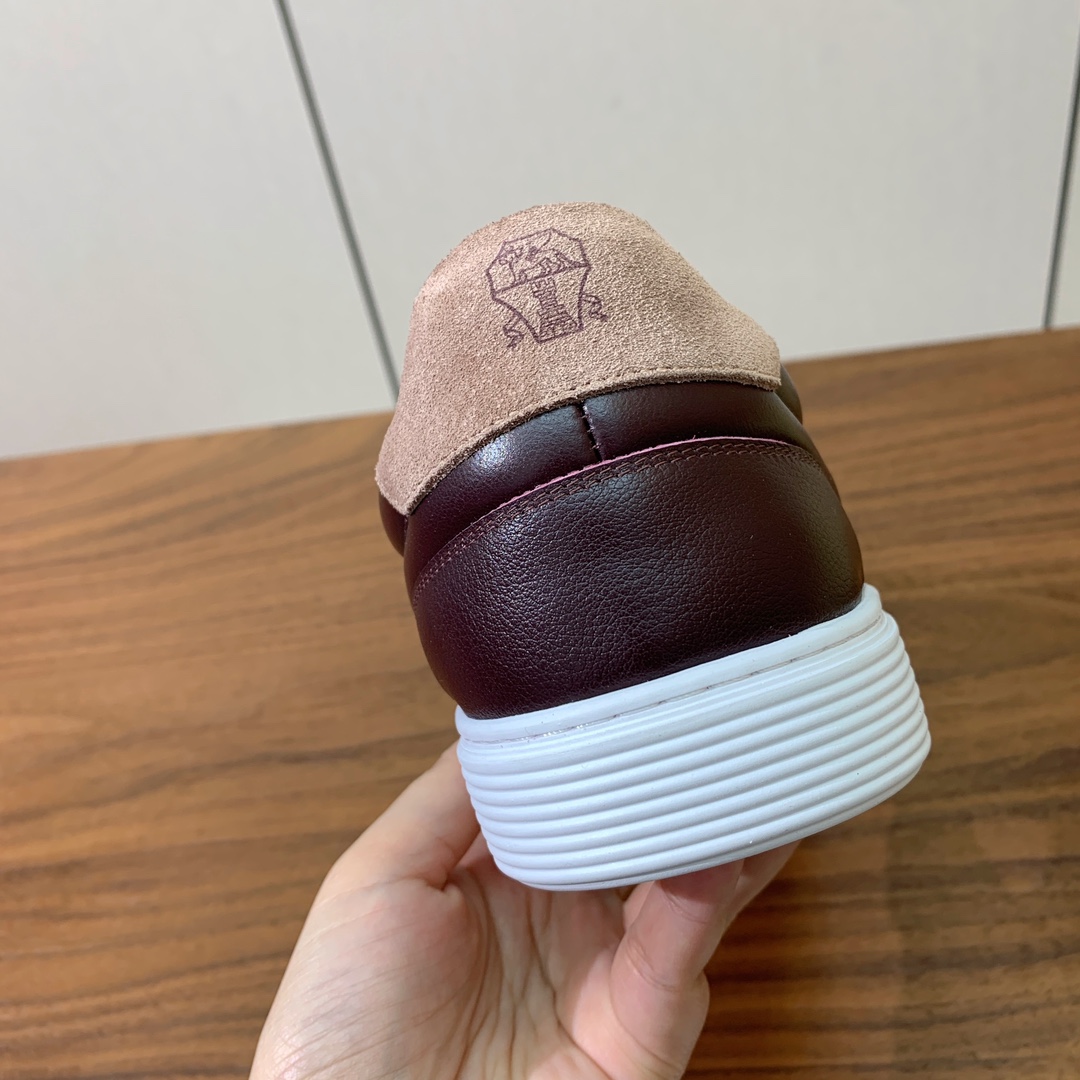 【BRUNELL* CUCINELL*】男款休闲鞋。简约时尚。鞋面牛皮、羊皮内里，高密度弹力乳胶（可拆卸