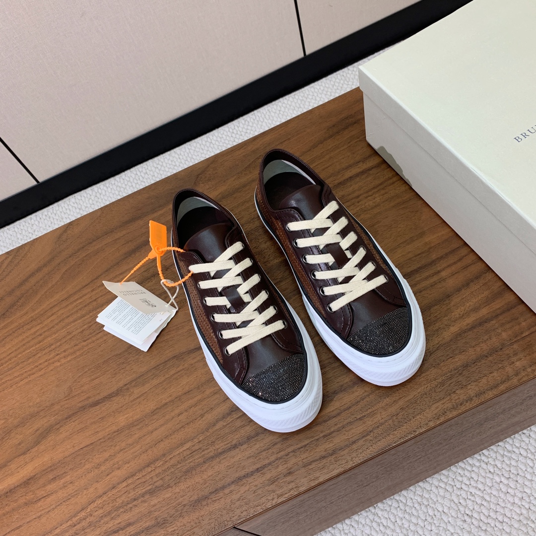【BRUNELL* CUCINELL*】女款休闲鞋。材质：鞋面进口牛皮➕编织材料。羊皮垫脚。橡胶大底。
