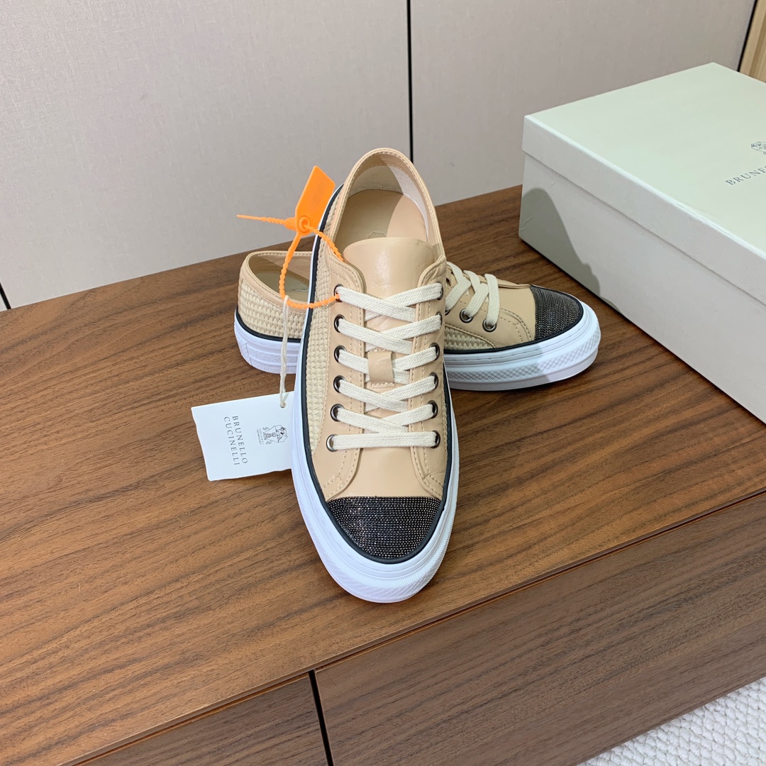 【BRUNELL* CUCINELL*】女款休闲鞋。材质：鞋面进口牛皮➕编织材料。羊皮垫脚。橡胶大底。
