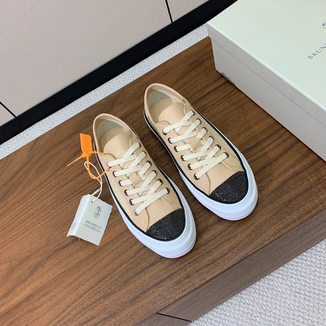 【BRUNELL* CUCINELL*】女款休闲鞋。材质：鞋面进口牛皮➕编织材料。羊皮垫脚。橡胶大底。
