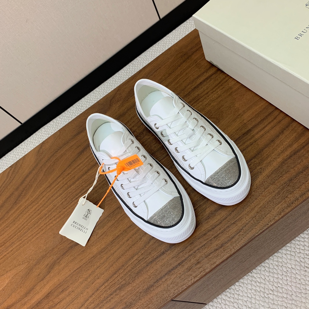 【BRUNELL* CUCINELL*】女款休闲鞋。材质：鞋面进口牛皮➕编织材料。羊皮垫脚。橡胶大底。

