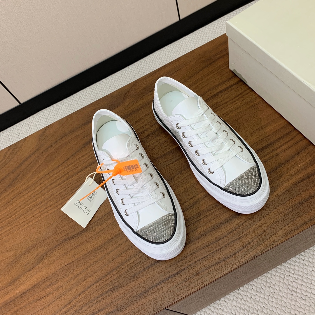 【BRUNELL* CUCINELL*】女款休闲鞋。材质：鞋面进口牛皮➕编织材料。羊皮垫脚。橡胶大底。
