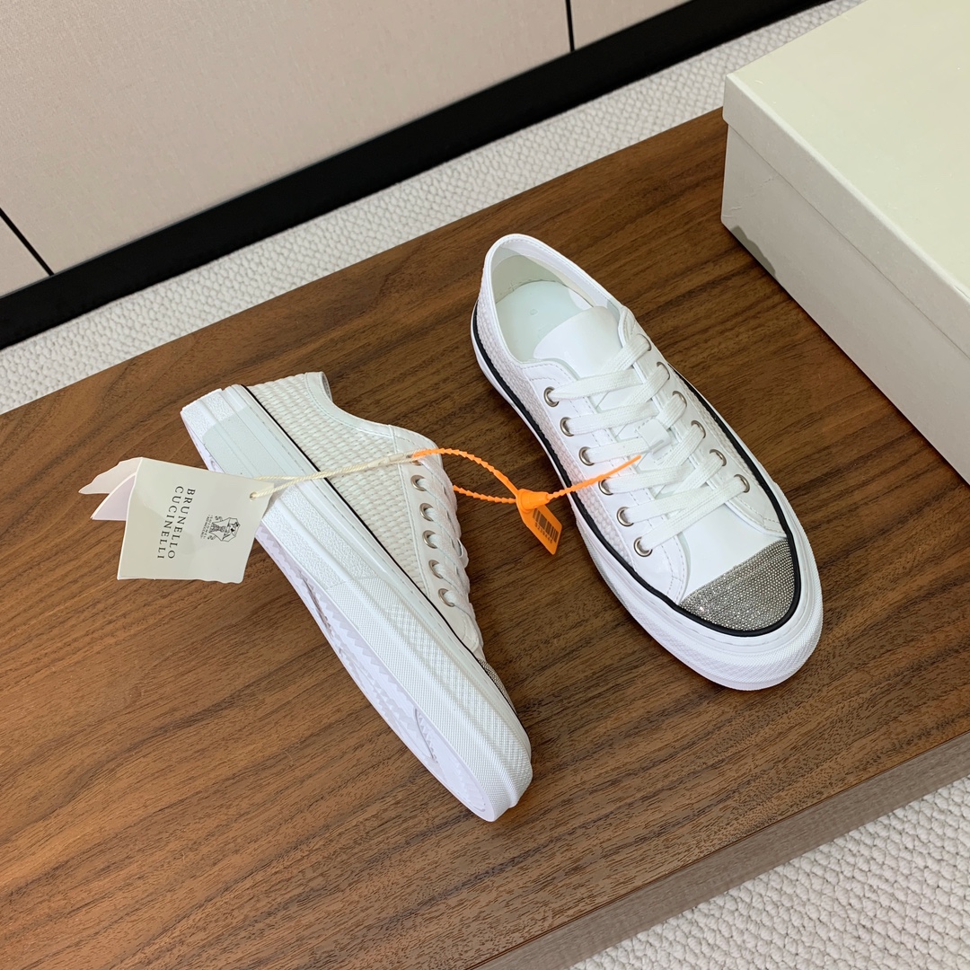【BRUNELL* CUCINELL*】女款休闲鞋。材质：鞋面进口牛皮➕编织材料。羊皮垫脚。橡胶大底。
