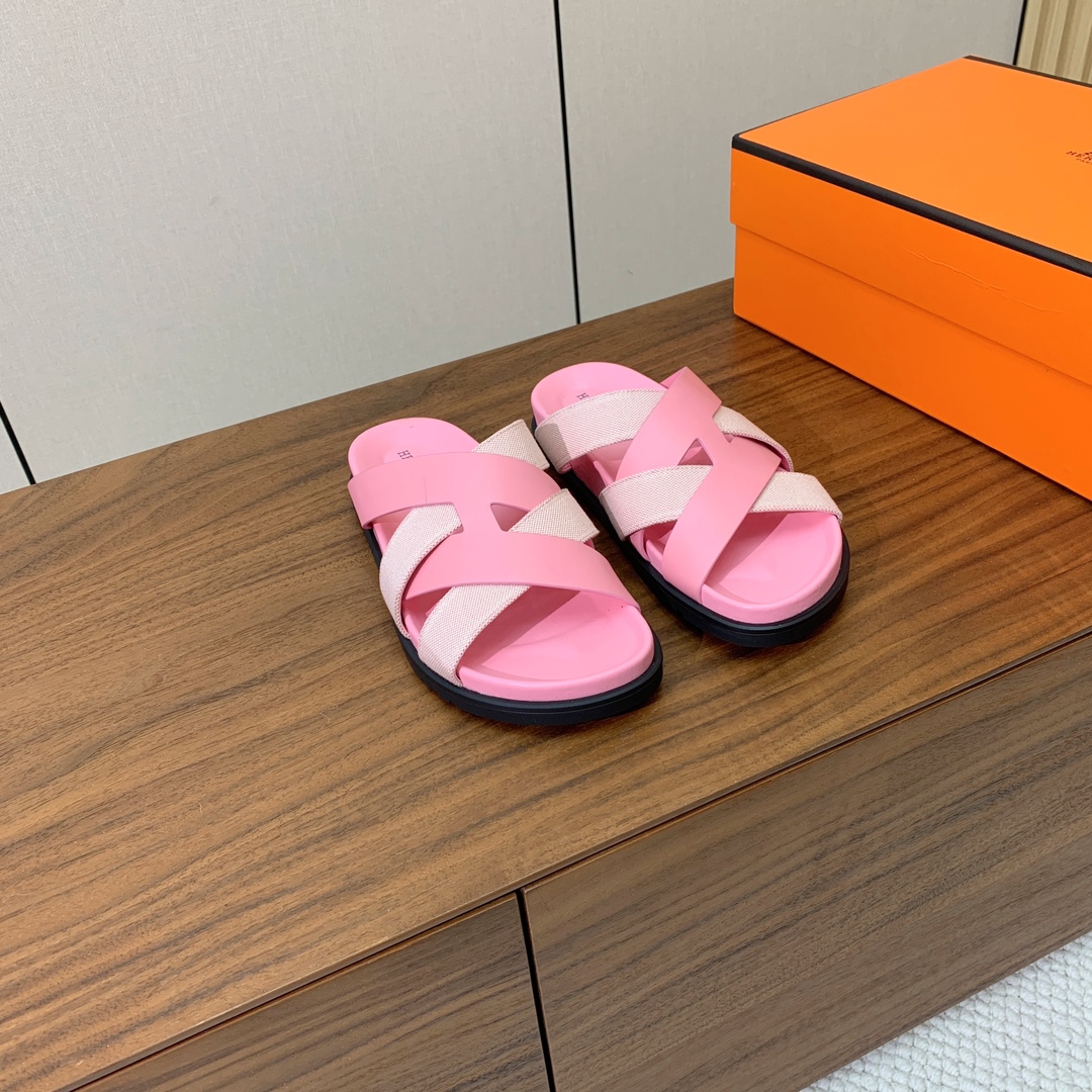 【Herm*s】高版本女款H专用布编织拖。H家配货首选鞋履！是爱马仕经典款。每一季都会出很多颜色，绝对是