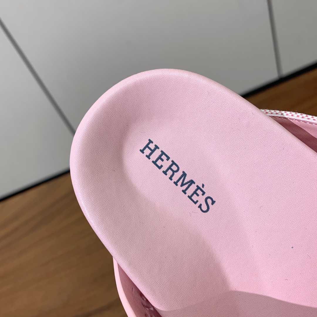 【Herm*s】高版本女款H专用布编织拖。H家配货首选鞋履！是爱马仕经典款。每一季都会出很多颜色，绝对是
