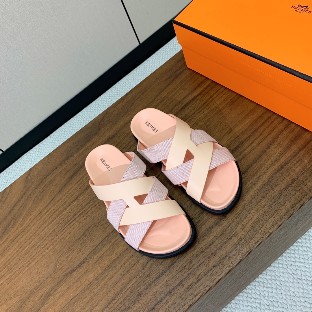 【Herm*s】高版本女款H专用布编织拖。H家配货首选鞋履！是爱马仕经典款。每一季都会出很多颜色，绝对是
