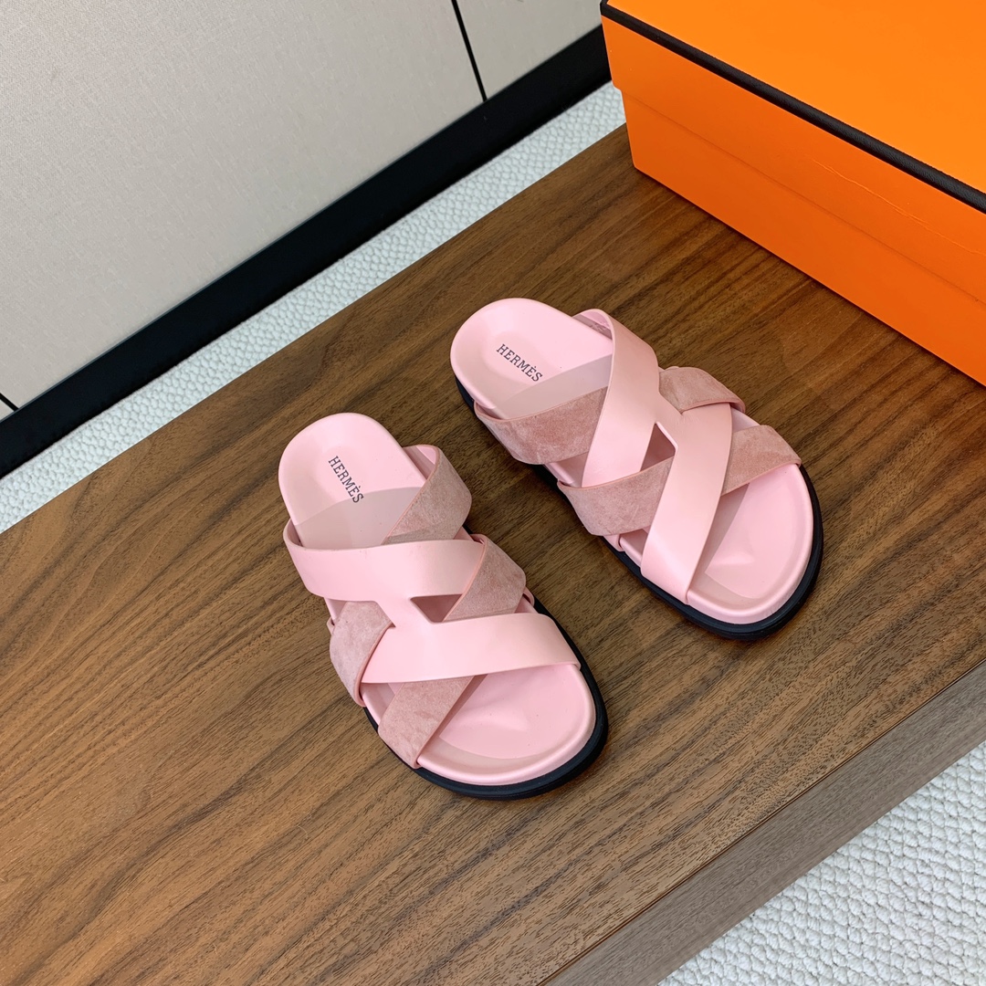 【Herm*s】高版本女款牛反绒编织拖。H家配货首选鞋履！是爱马仕经典款。每一季都会出很多颜色，绝对是最
