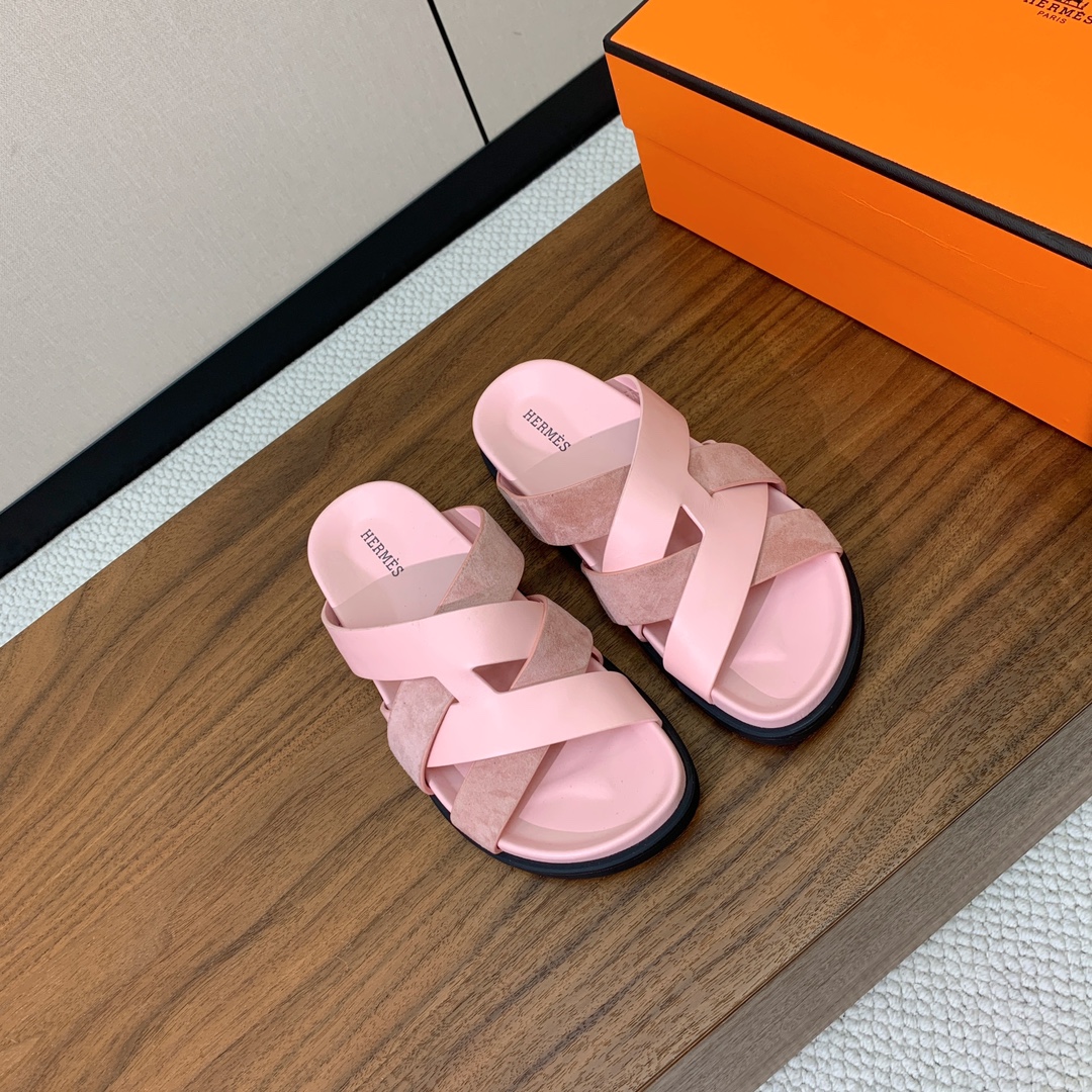 【Herm*s】高版本女款牛反绒编织拖。H家配货首选鞋履！是爱马仕经典款。每一季都会出很多颜色，绝对是最