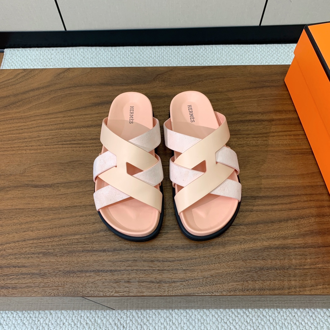 【Herm*s】高版本女款牛反绒编织拖。H家配货首选鞋履！是爱马仕经典款。每一季都会出很多颜色，绝对是最