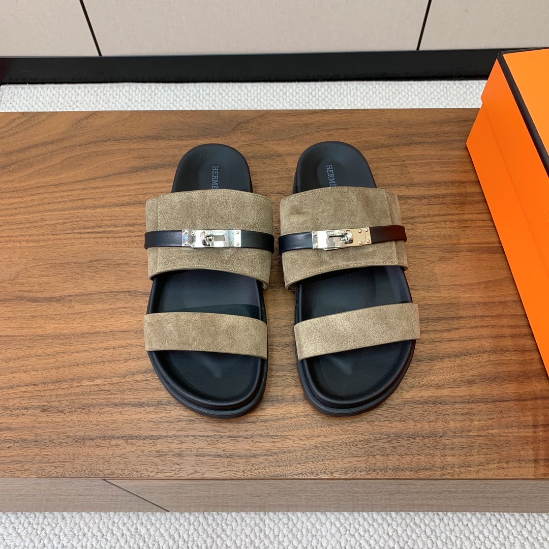 【Herm*s】高版本Kelly扣情侣款拖鞋。H家配货首选鞋履！是爱马仕经典款。每一季都会出很多颜色，绝