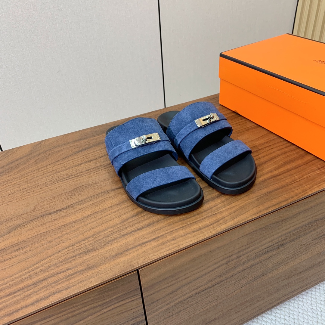【Herm*s】高版本Kelly扣情侣款拖鞋。H家配货首选鞋履！是爱马仕经典款。每一季都会出很多颜色，绝