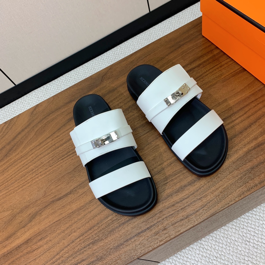 【Herm*s】高版本Kelly扣情侣款拖鞋。H家配货首选鞋履！是爱马仕经典款。每一季都会出很多颜色，绝