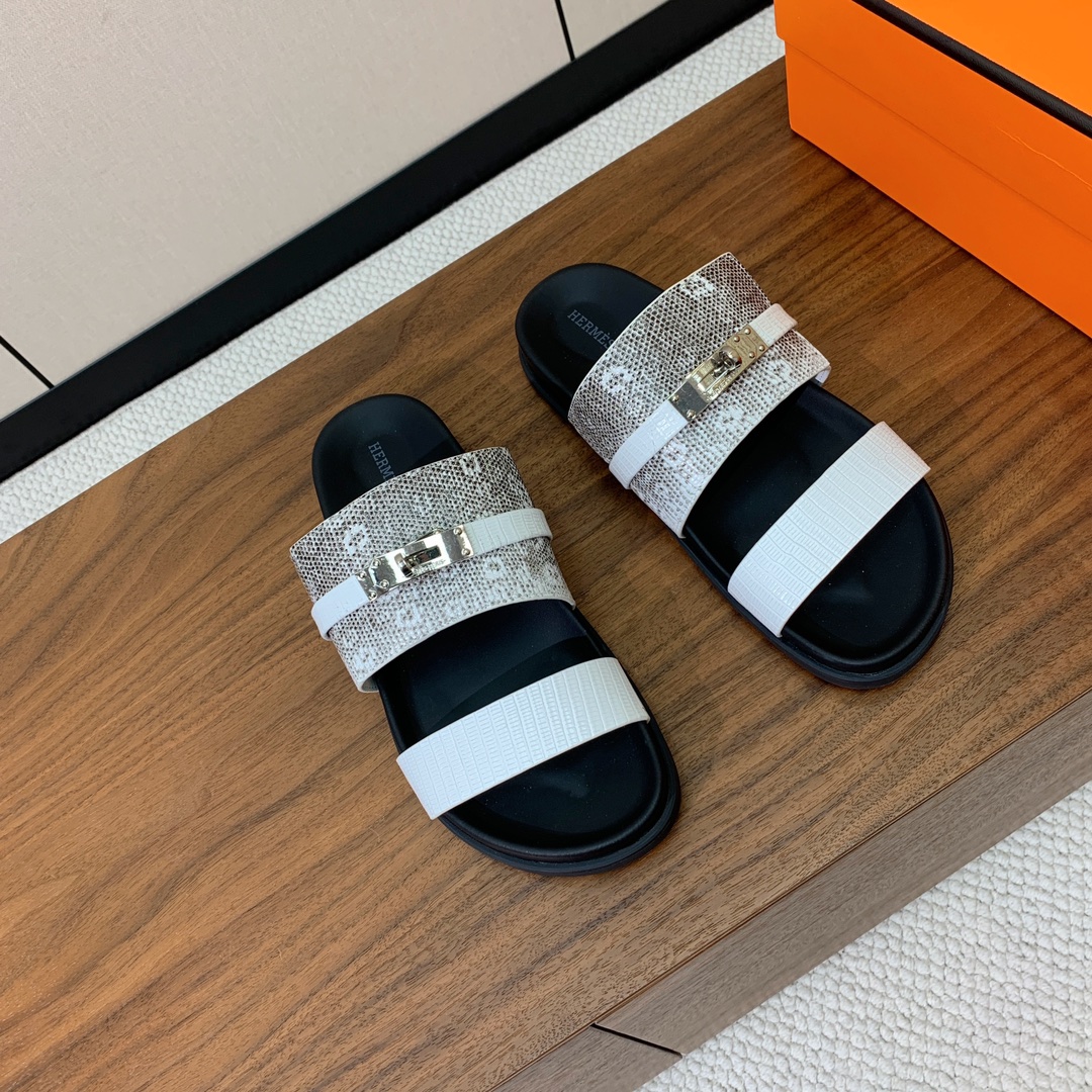 【Herm*s】高版本Kelly扣情侣款拖鞋。H家配货首选鞋履！是爱马仕经典款。每一季都会出很多颜色，绝