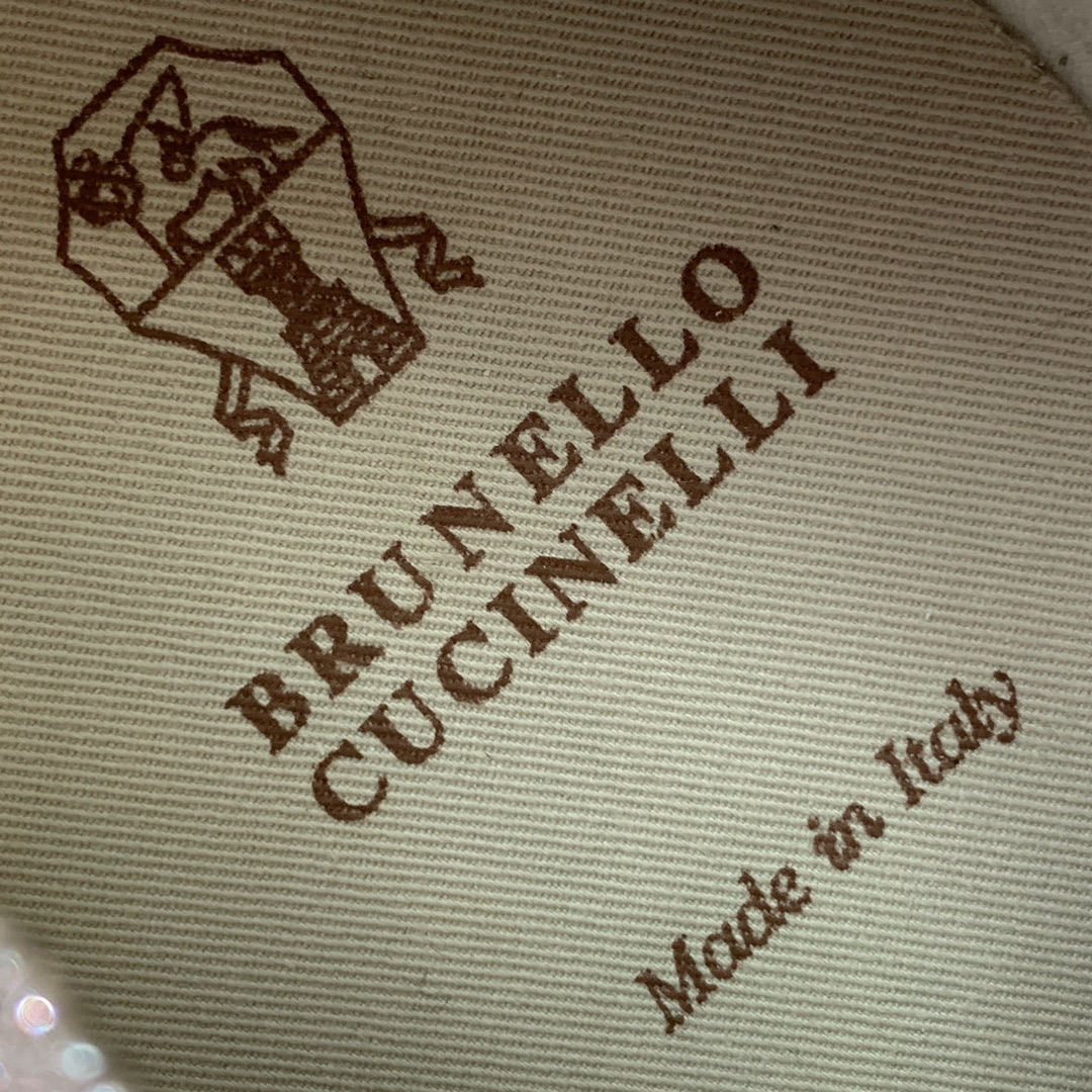 【BRUNELL* CUCINELL*】女款针织休闲鞋。材质：鞋面进口环保牛绒➕针织。内里垫脚是高密斜纹