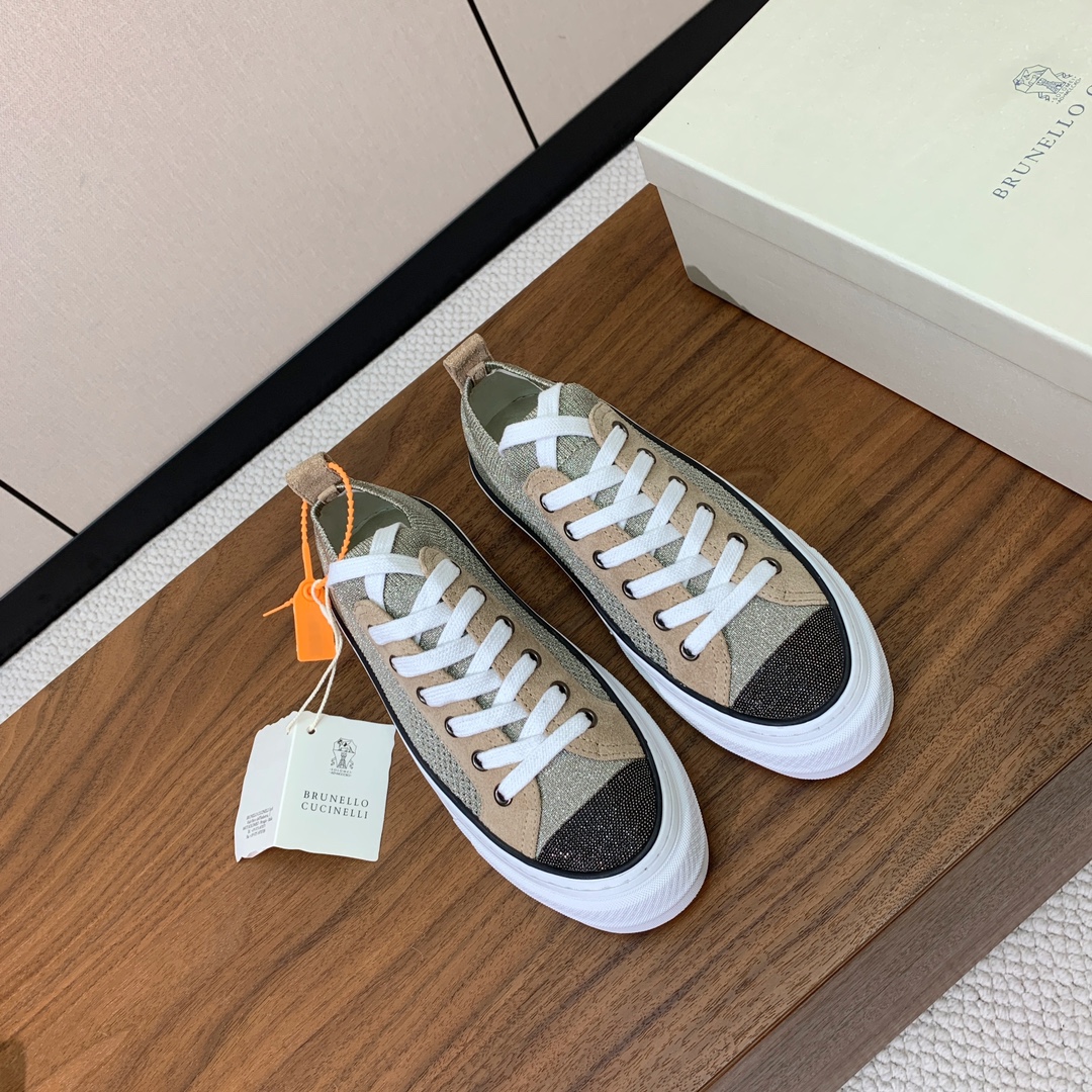 【BRUNELL* CUCINELL*】女款针织休闲鞋。材质：鞋面进口环保牛绒➕针织。内里垫脚是高密斜纹
