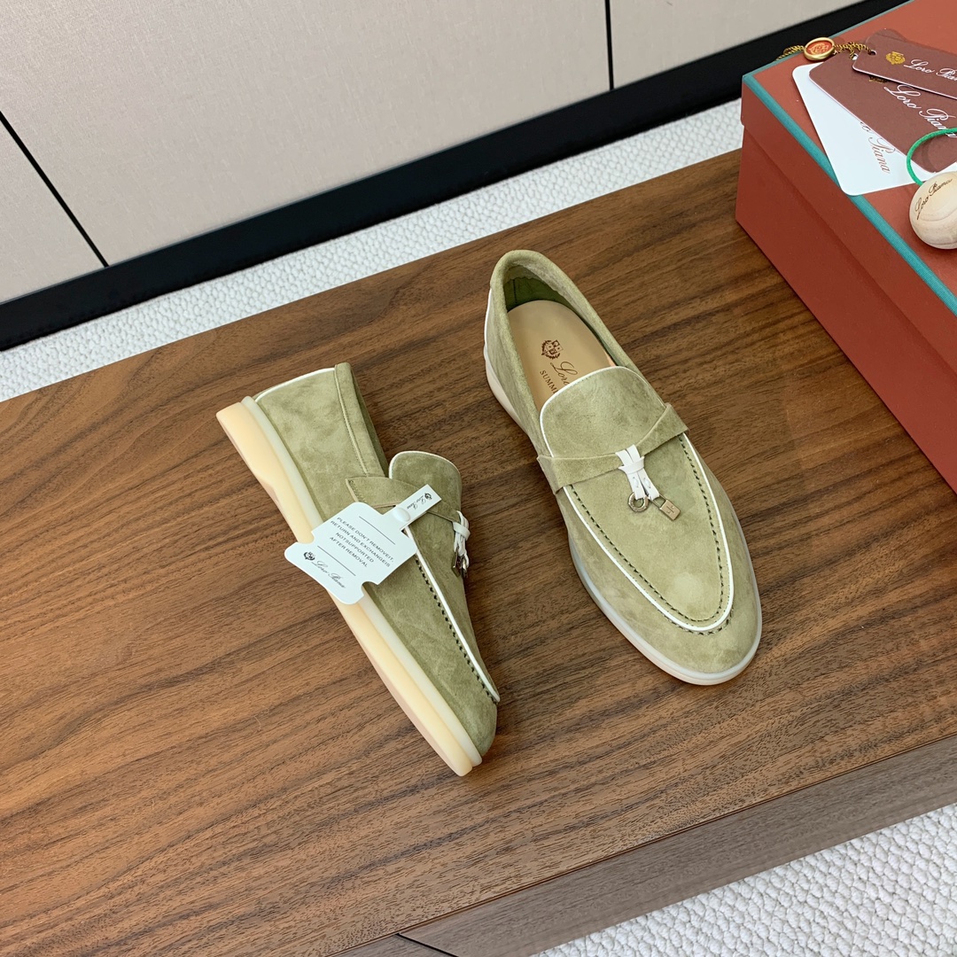 【Loro Piana】锁边款乐福鞋。意大利顶级羊绒复古优雅低调奢华。时尚性与皮料实用性同样兼具依然全网