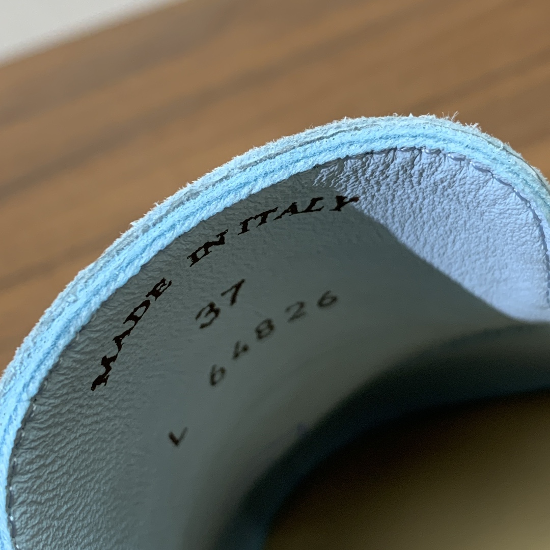 【Loro Piana】光面乐福鞋。意大利顶级羊绒复古优雅低调奢华。时尚性与皮料实用性同样兼具依然全网最