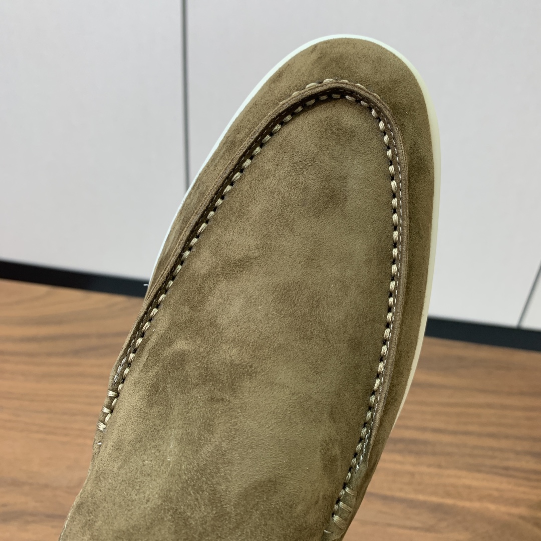 【Loro Piana】光面乐福鞋。意大利顶级羊绒复古优雅低调奢华。时尚性与皮料实用性同样兼具依然全网最