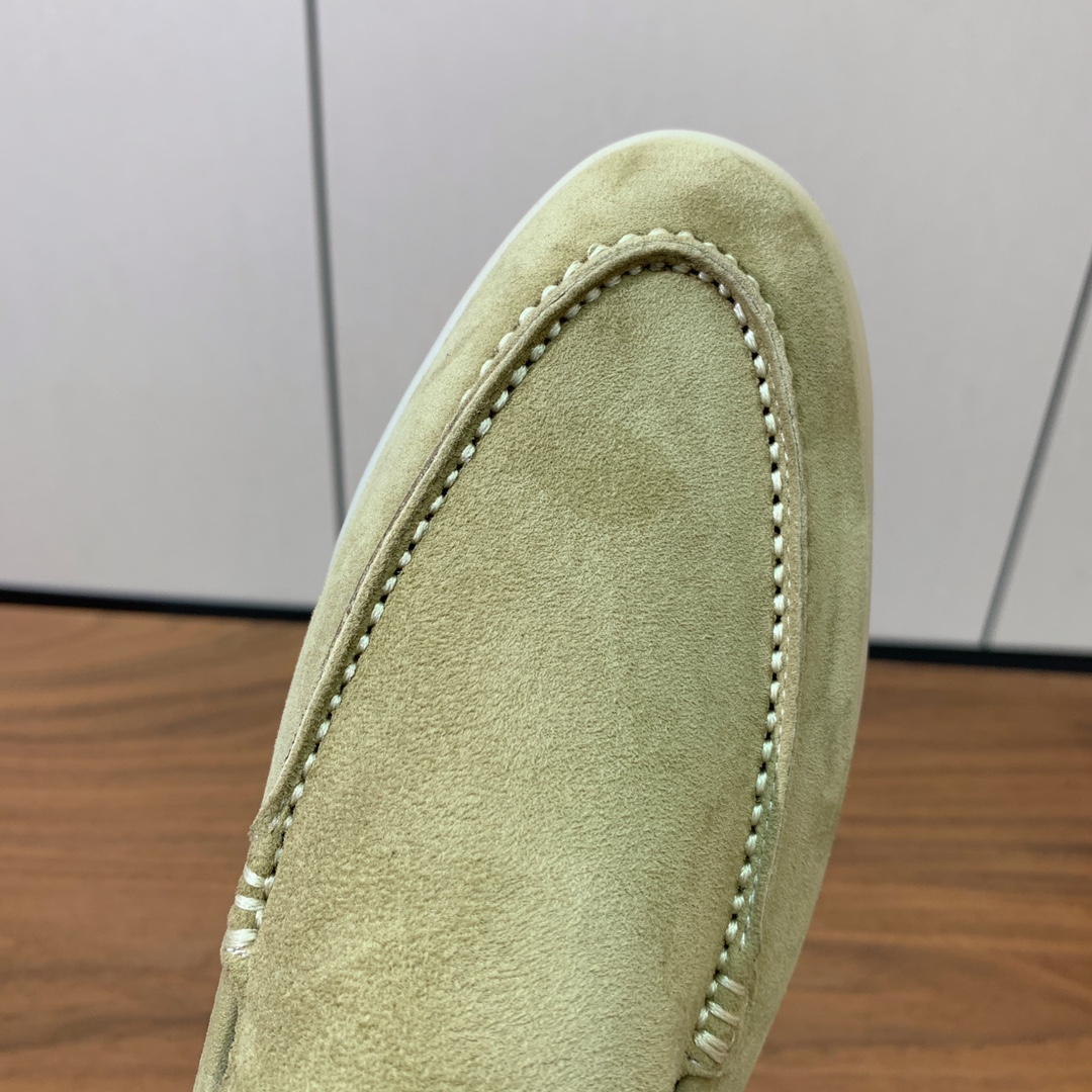 【Loro Piana】光面乐福鞋。意大利顶级羊绒复古优雅低调奢华。时尚性与皮料实用性同样兼具依然全网最
