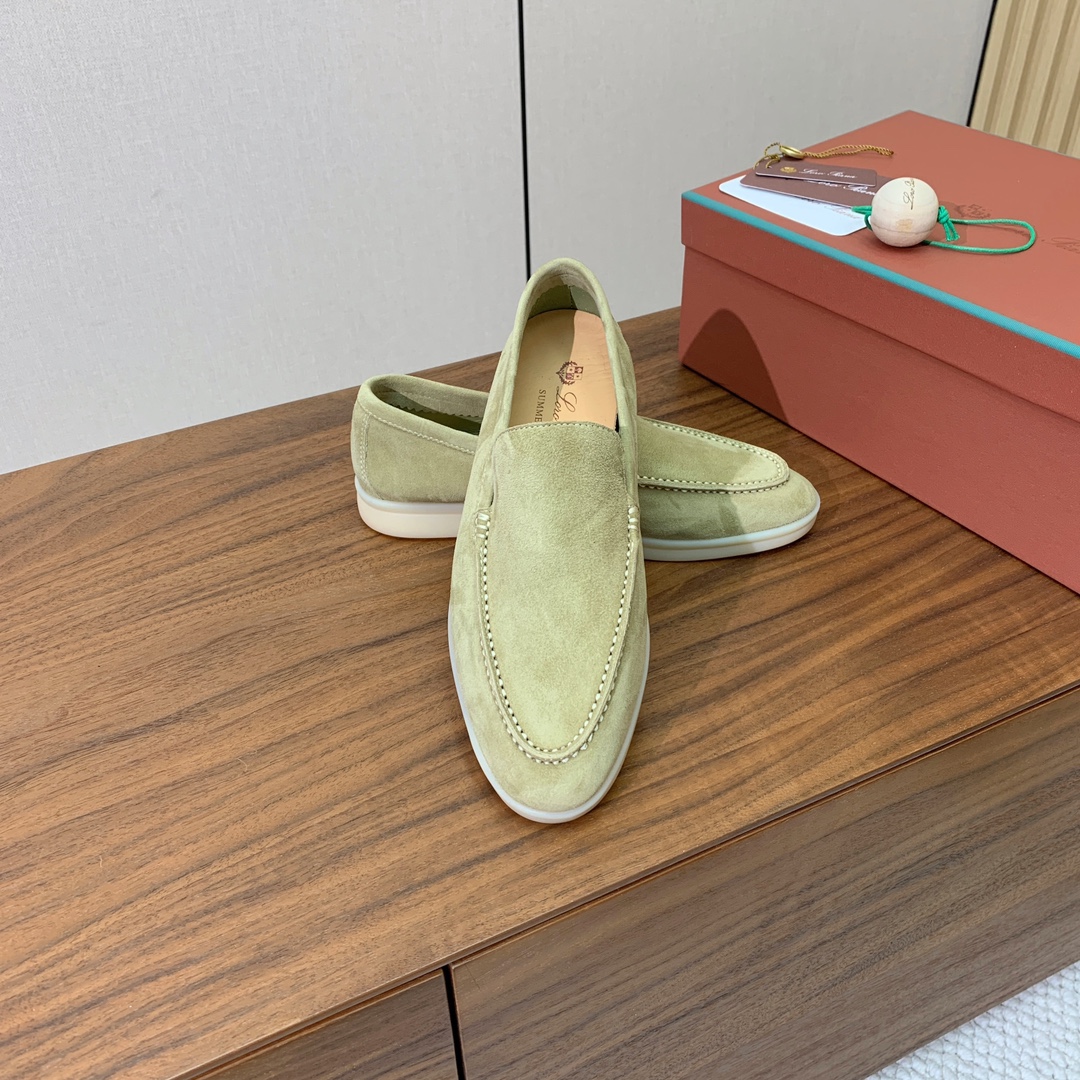 【Loro Piana】光面乐福鞋。意大利顶级羊绒复古优雅低调奢华。时尚性与皮料实用性同样兼具依然全网最