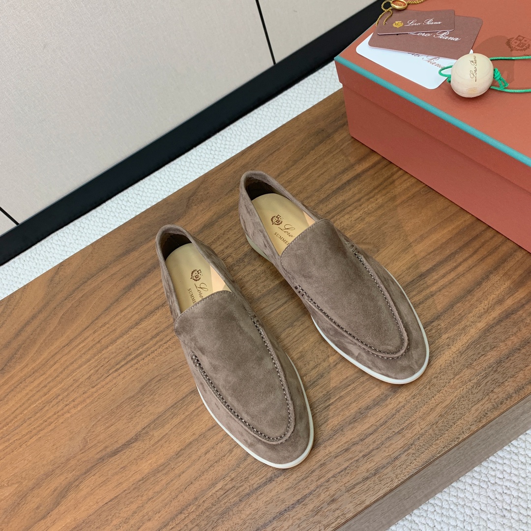 【Loro Piana】光面乐福鞋。意大利顶级羊绒复古优雅低调奢华。时尚性与皮料实用性同样兼具依然全网最