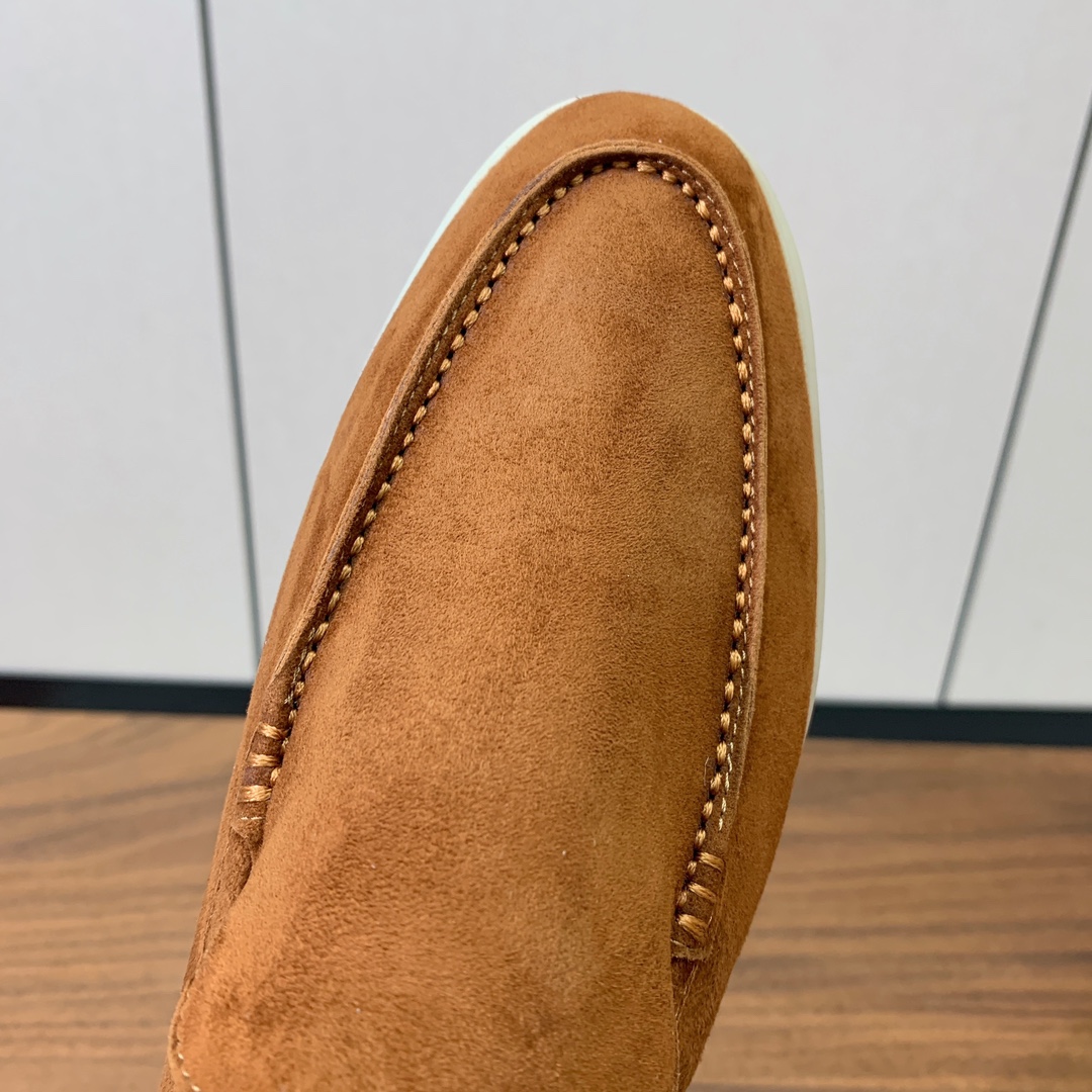 【Loro Piana】光面乐福鞋。意大利顶级羊绒复古优雅低调奢华。时尚性与皮料实用性同样兼具依然全网最